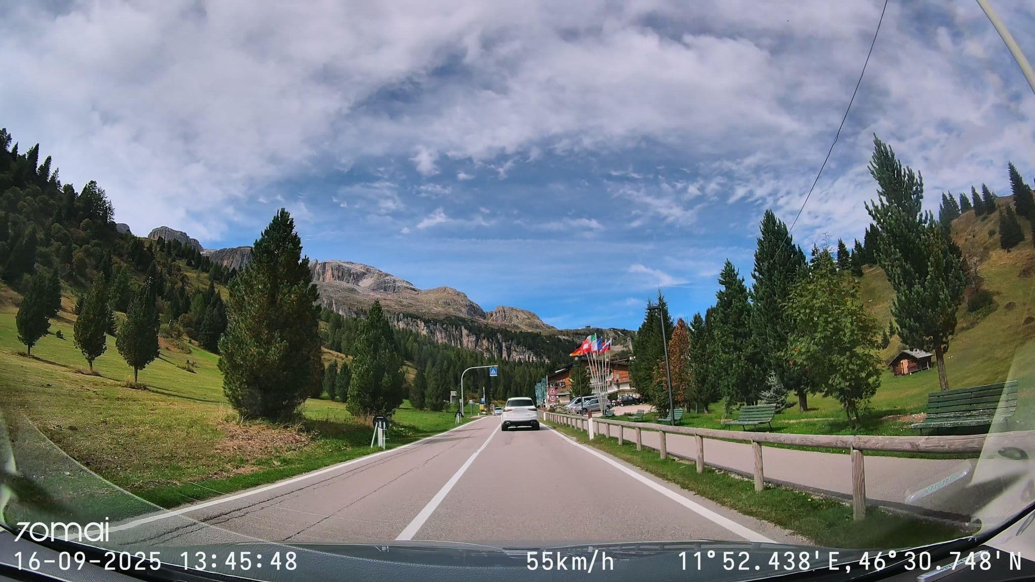 Street view near Apparthotel Sellaronda, Livinallongo del Col di Lana — © doriel (CC BY-SA · Mapillary)