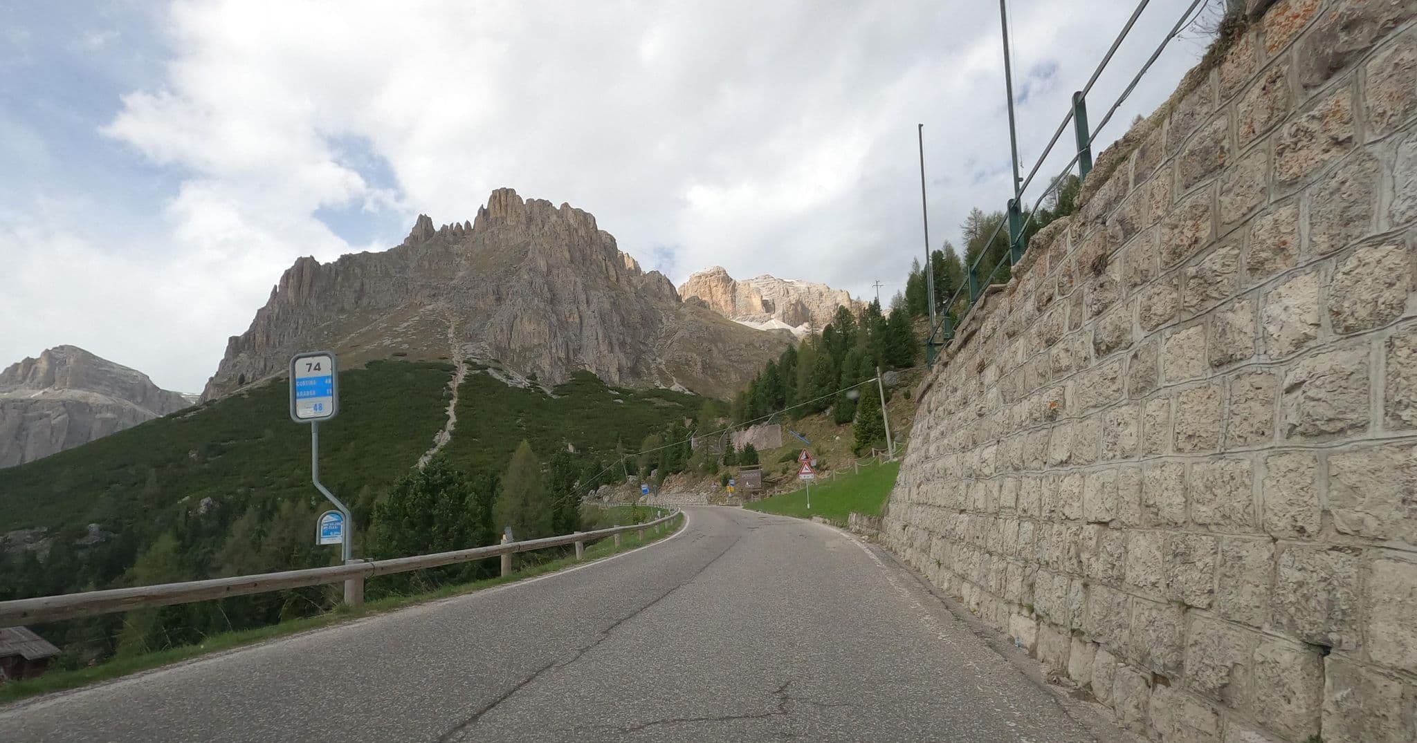 Street view near Hotel garnì gonzaga, Canazei — © masterofnoroad (CC BY-SA · Mapillary)
