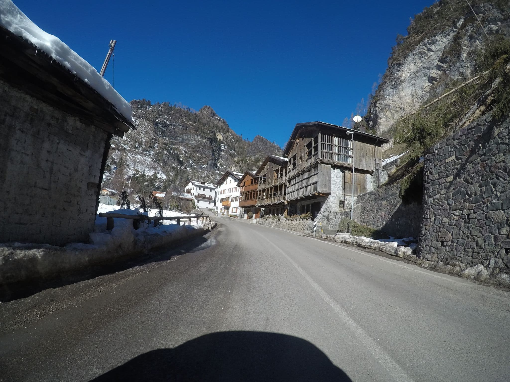 Street view near H.G. Il Cirmolo, Livinallongo del Col di Lana — © chrisbeddow (CC BY-SA · Mapillary)