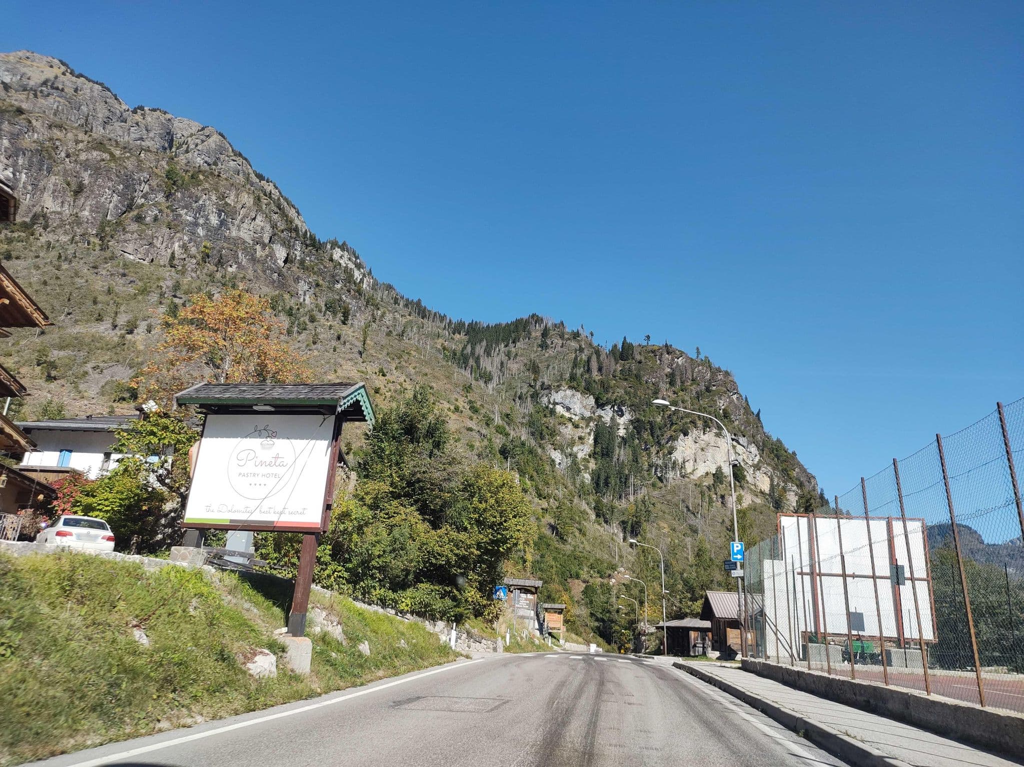 Street view near Hotel Pineta Wellness & Spa, Livinallongo del Col di Lana — © thetornado76 (CC BY-SA · Mapillary)