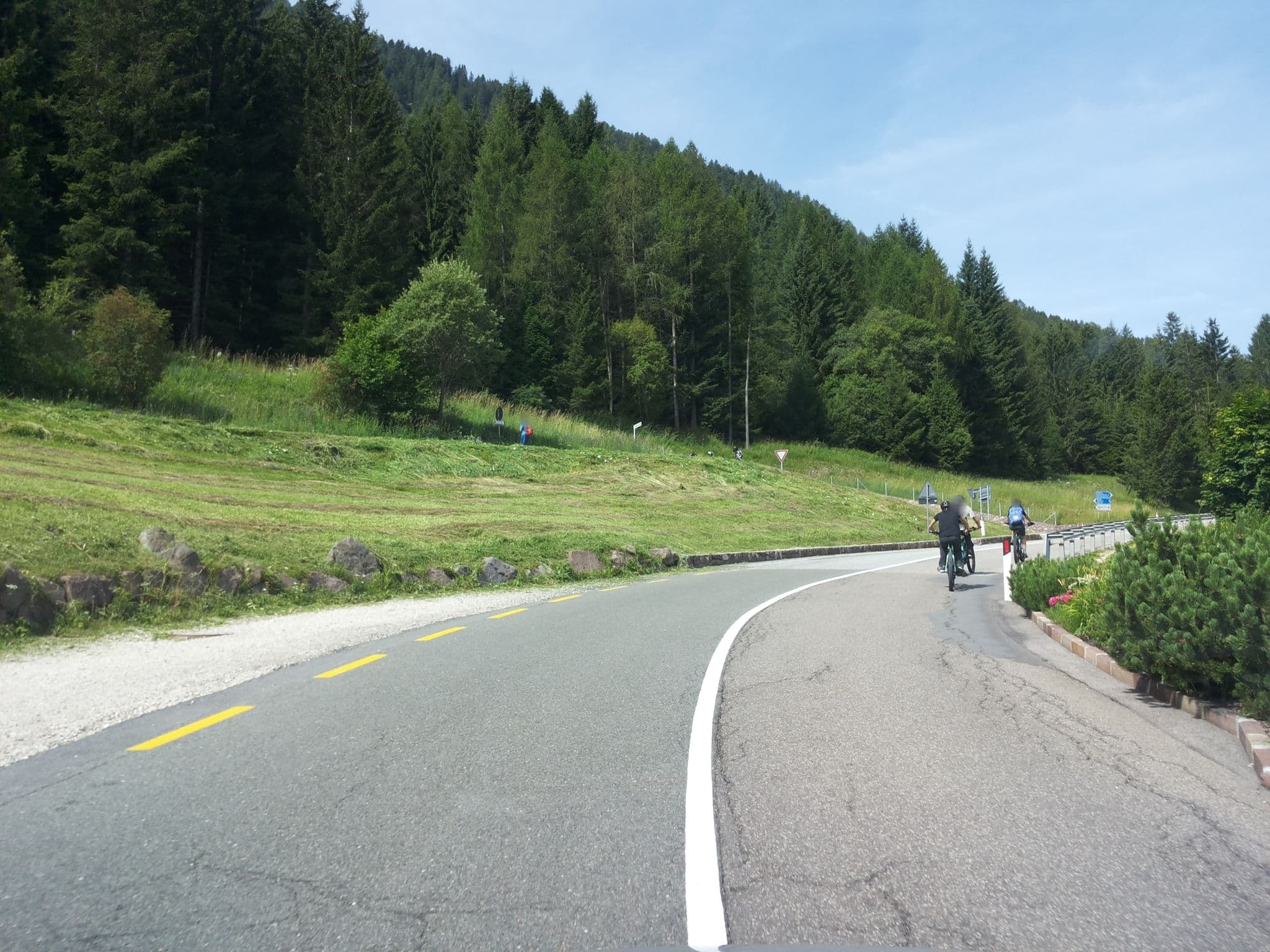 Street view near Hotel Albion Mountain SPA Resort Dolomites, Ortisei — © musuruan (CC BY-SA · Mapillary)