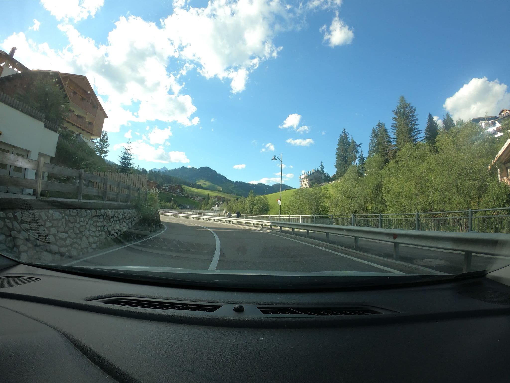 Street view near Appartamento Rosmarin, La Valle - Wengen — © vst (CC BY-SA · Mapillary)