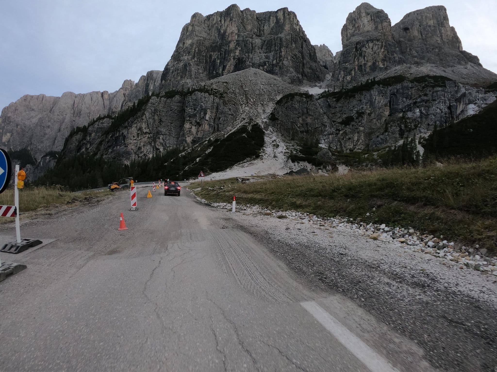 Street view near Rifugio Frara, Selva — © joostjakob (CC BY-SA · Mapillary)