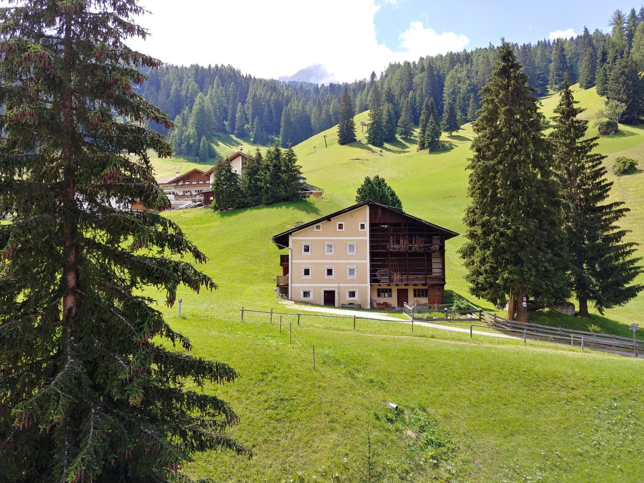 Street view near Room 315, Selva — © highlander (CC BY-SA · Mapillary)