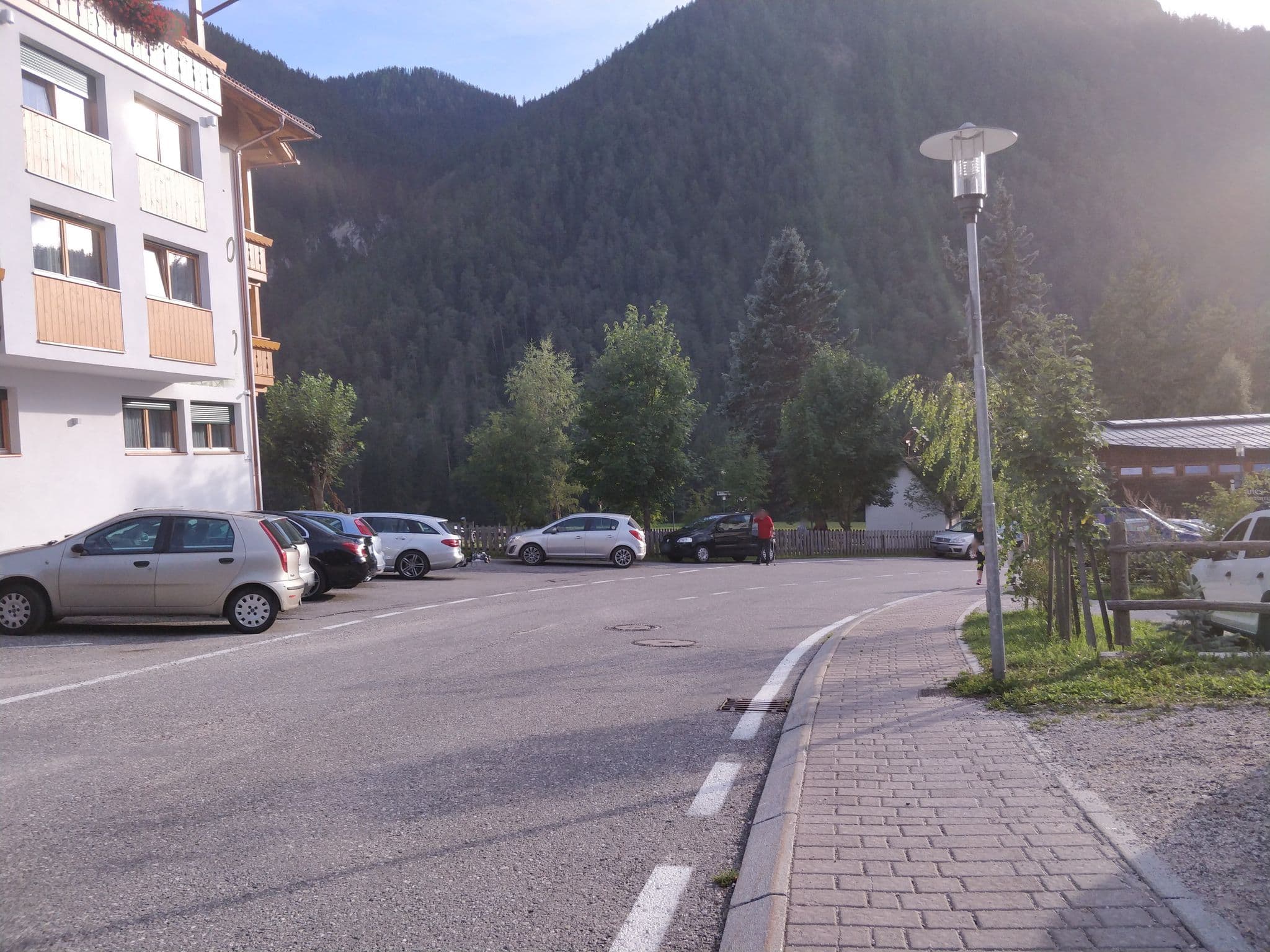 Street view near Albergo Riposo al Bosco, La Valle - Wengen — © mfortini (CC BY-SA · Mapillary)