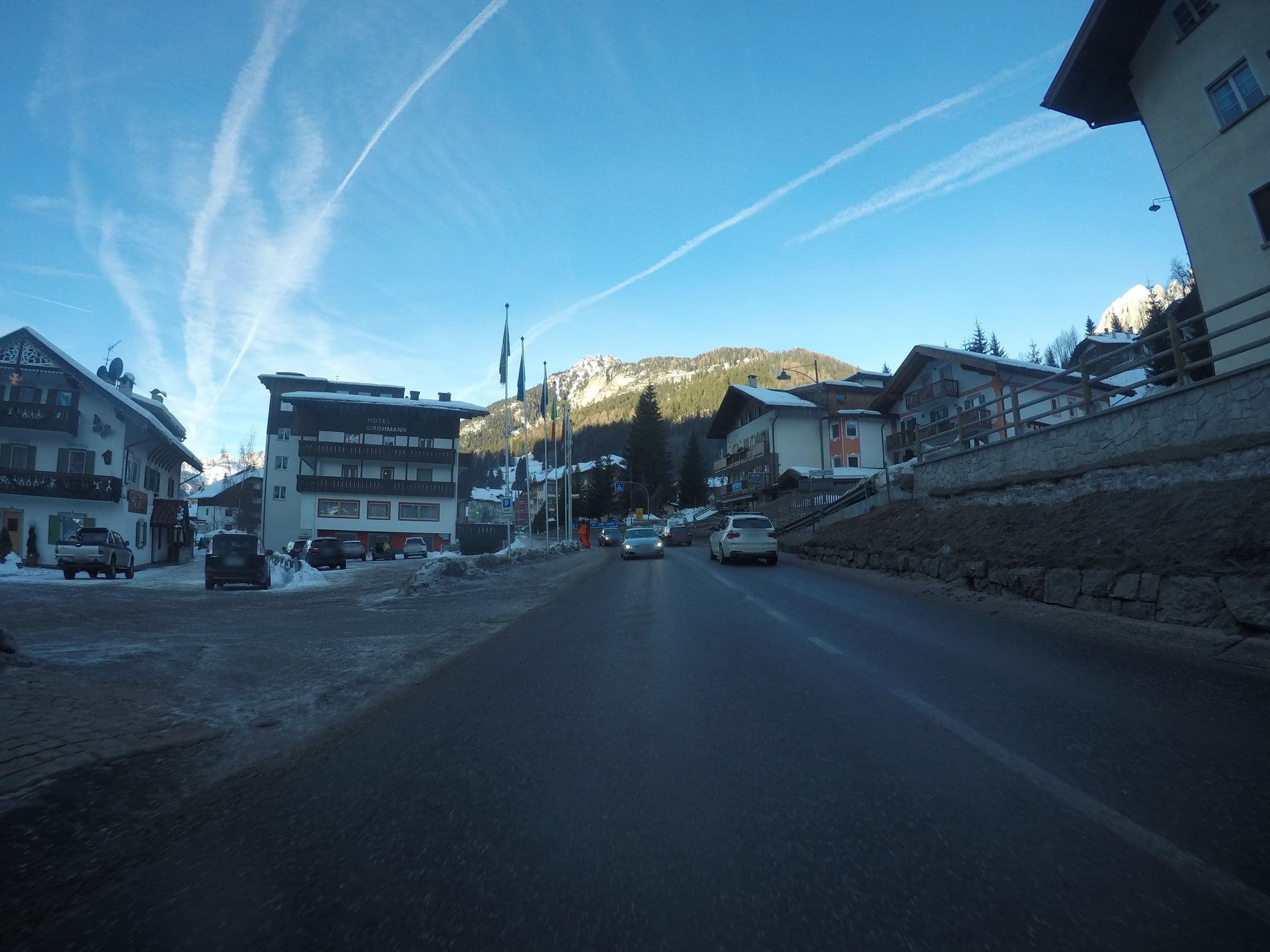 Street view near Appartamento Luna, Canazei — © chrisbeddow (CC BY-SA · Mapillary)