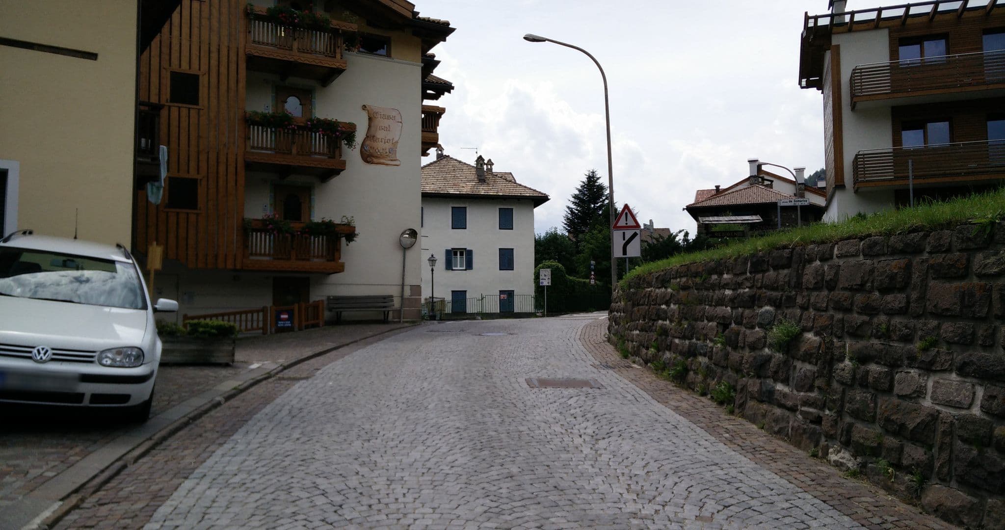 Street view near Garnì Walter, Moena — © boskoyevsky (CC BY-SA · Mapillary)
