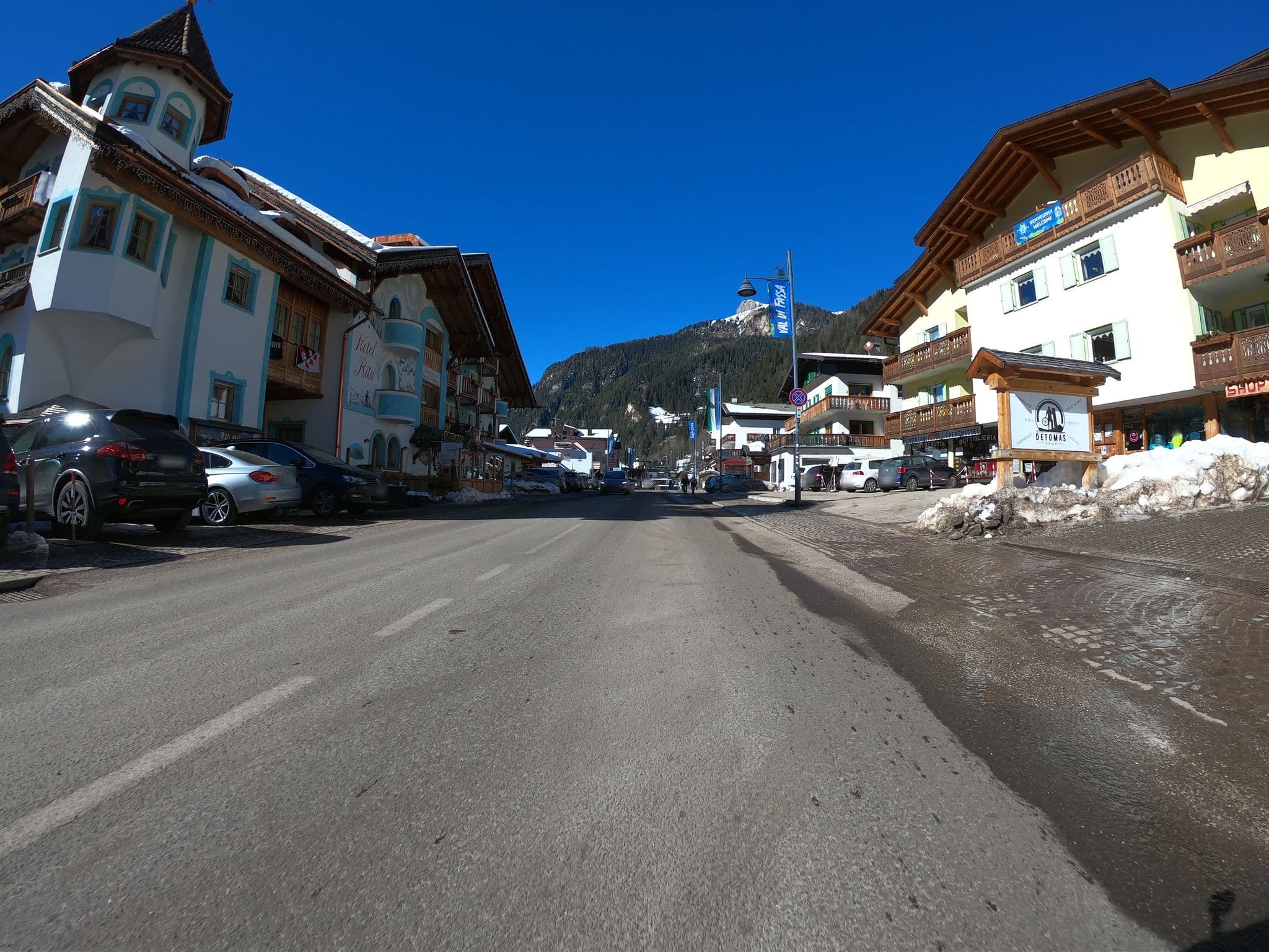 Street view near Villa Esther, Canazei — © chrisbeddow (CC BY-SA · Mapillary)
