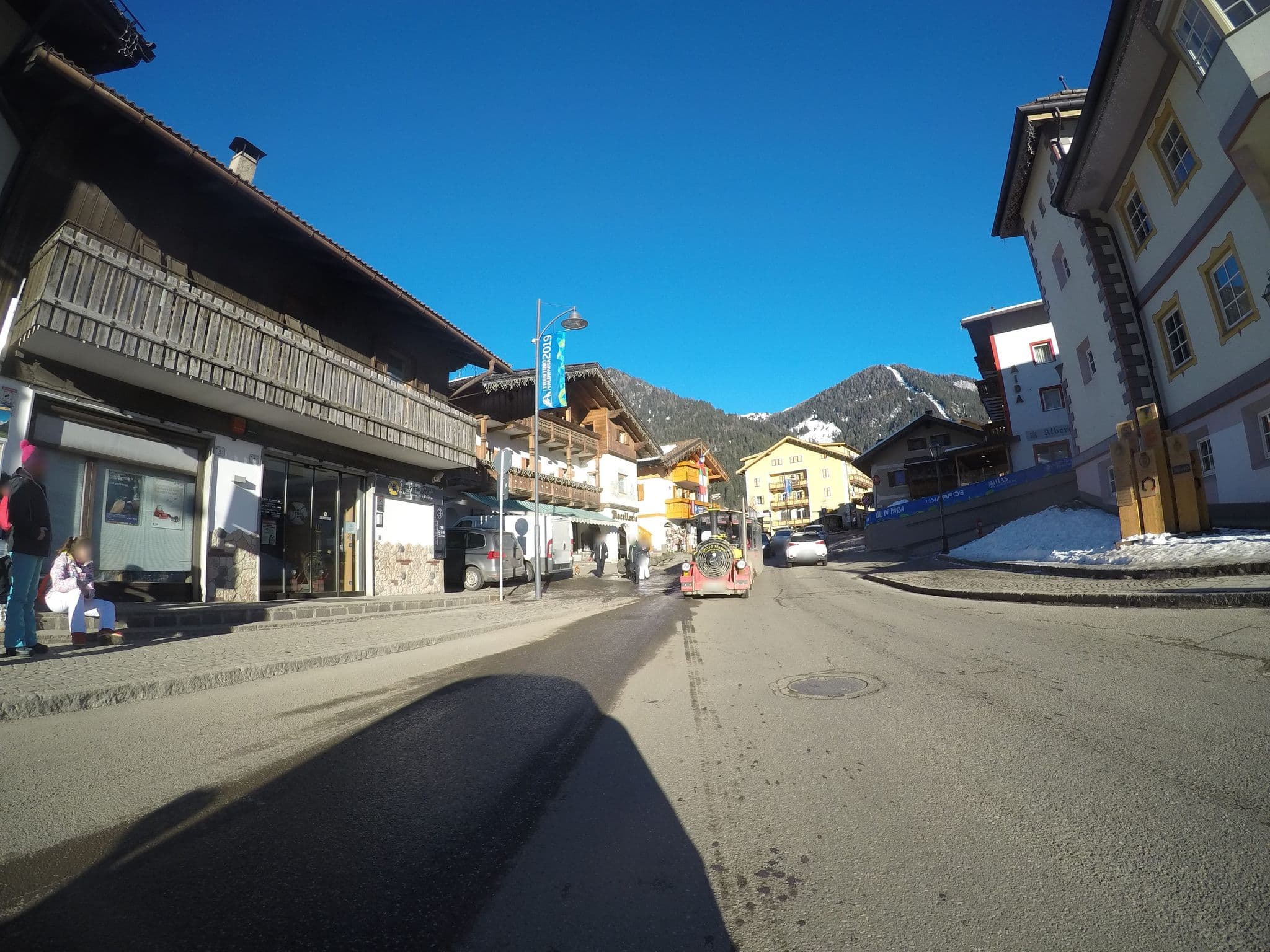 Street view near garnì villa elsa, Pozza di Fassa — © chrisbeddow (CC BY-SA · Mapillary)