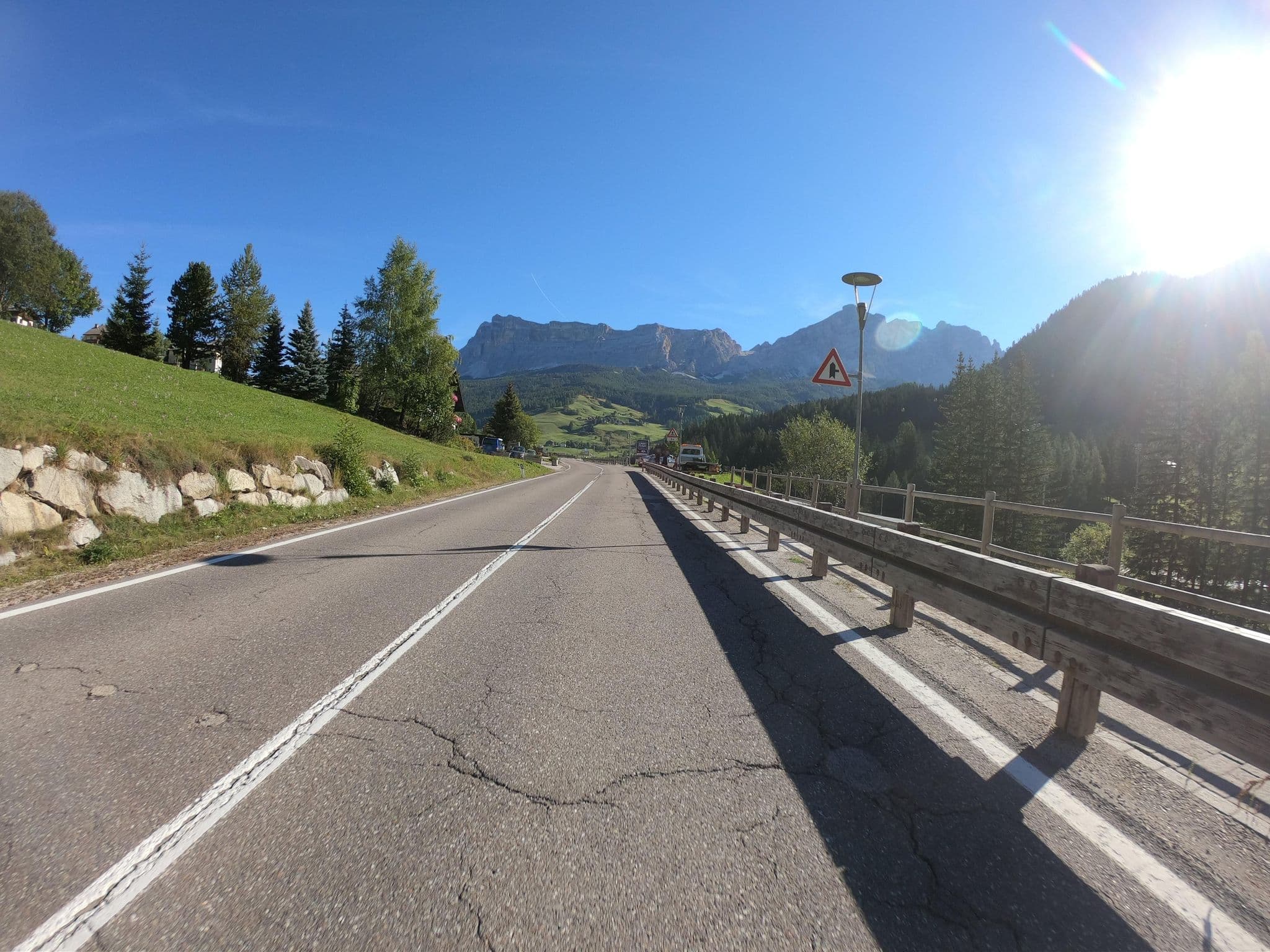 Street view near Garni Gran Ega, La Valle - Wengen — © joostjakob (CC BY-SA · Mapillary)