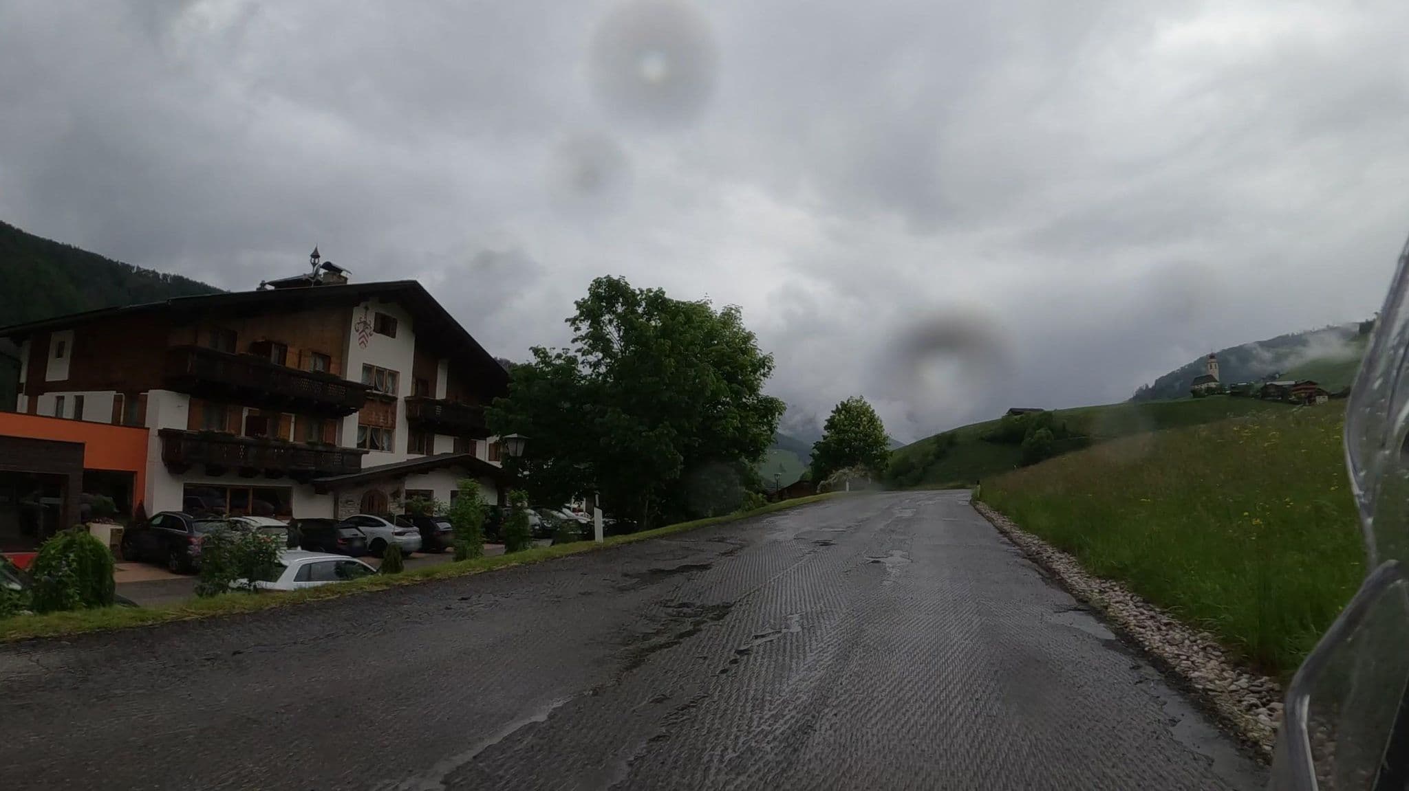 Street view near Hotel Emma ****S, La Valle - Wengen — © crami (CC BY-SA · Mapillary)
