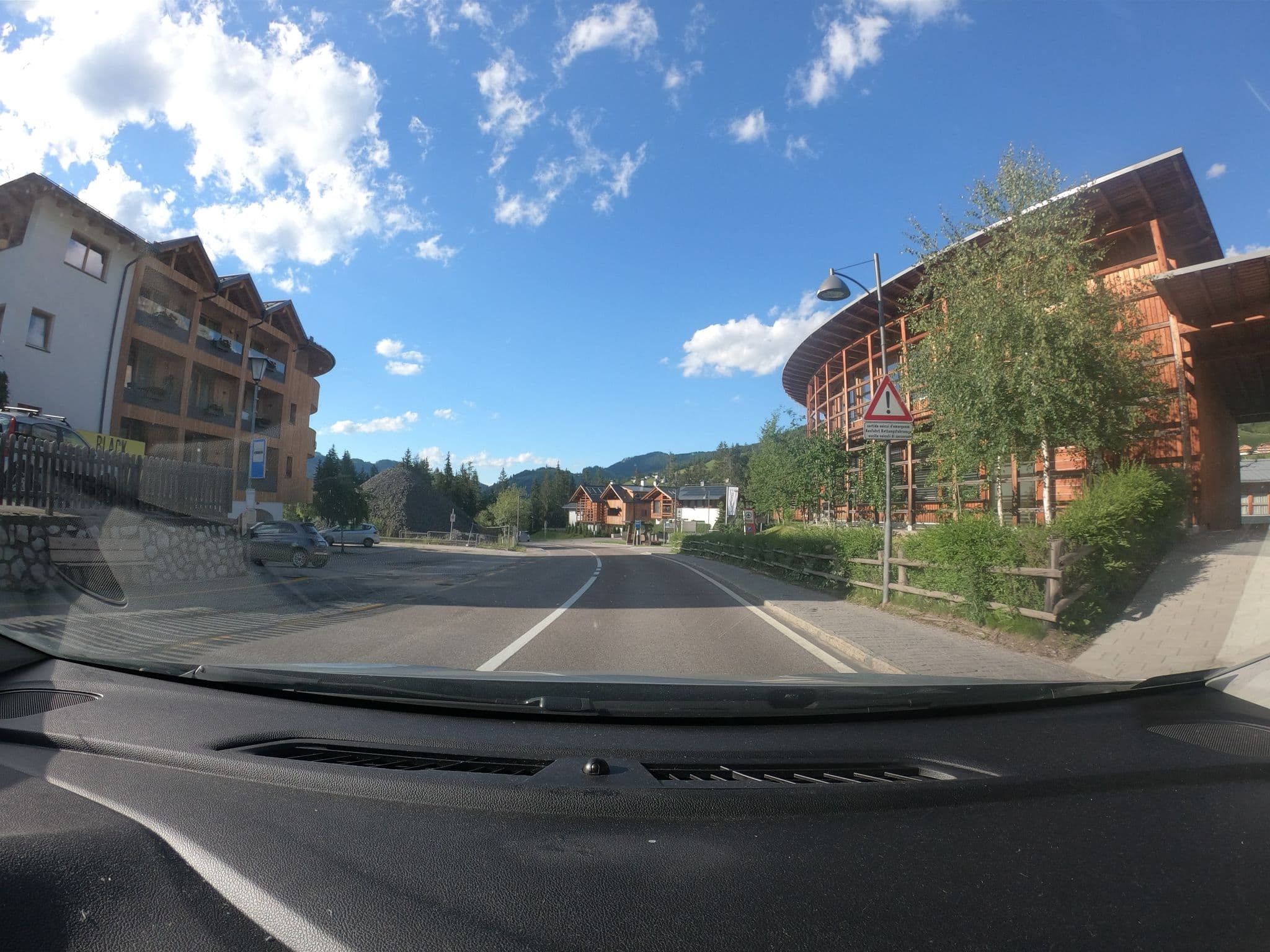 Street view near Residence Clara, La Valle - Wengen — © vst (CC BY-SA · Mapillary)