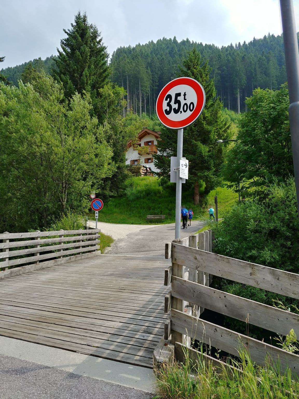 Street view near Hotel Sochers Club, Santa Cristina Valgardena — © highlander (CC BY-SA · Mapillary)