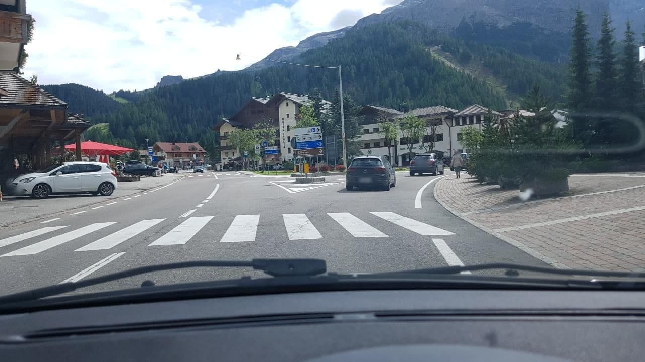 Street view near Garni L'alpina, Selva — © mik007 (CC BY-SA · Mapillary)