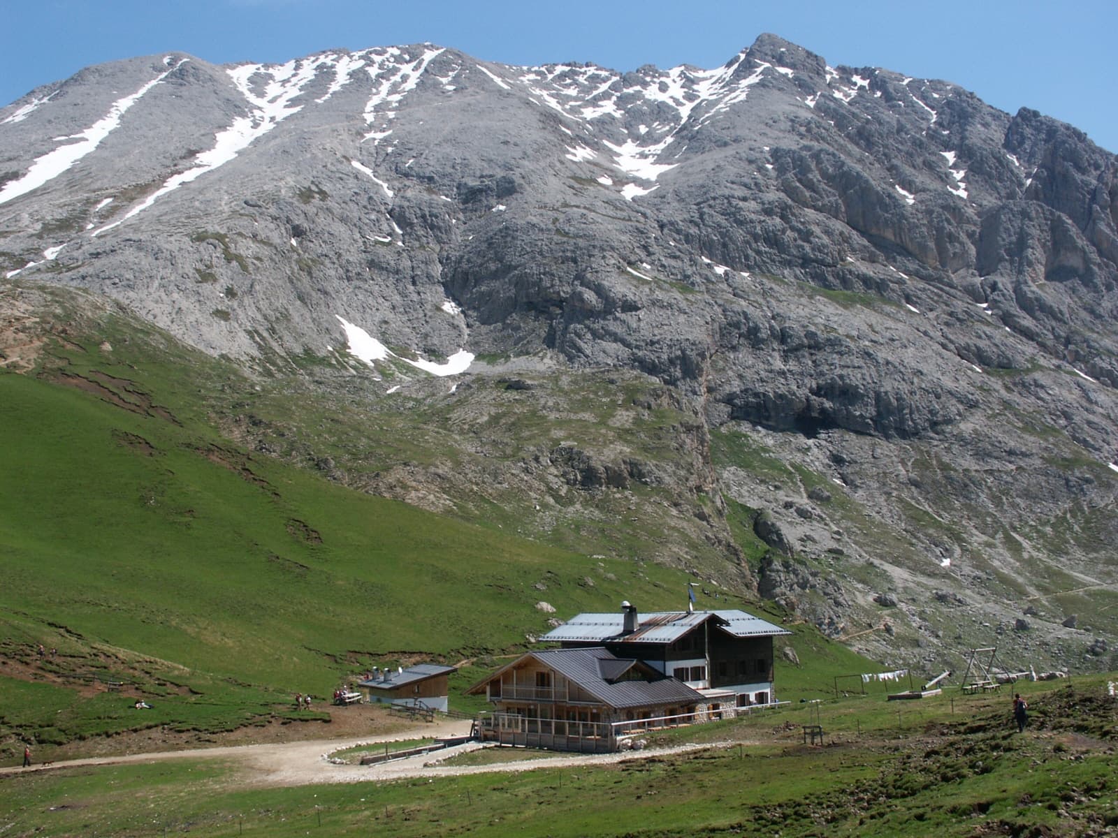 Plattkofelhütte (via Wikimedia Commons, CC BY-SA 3.0)