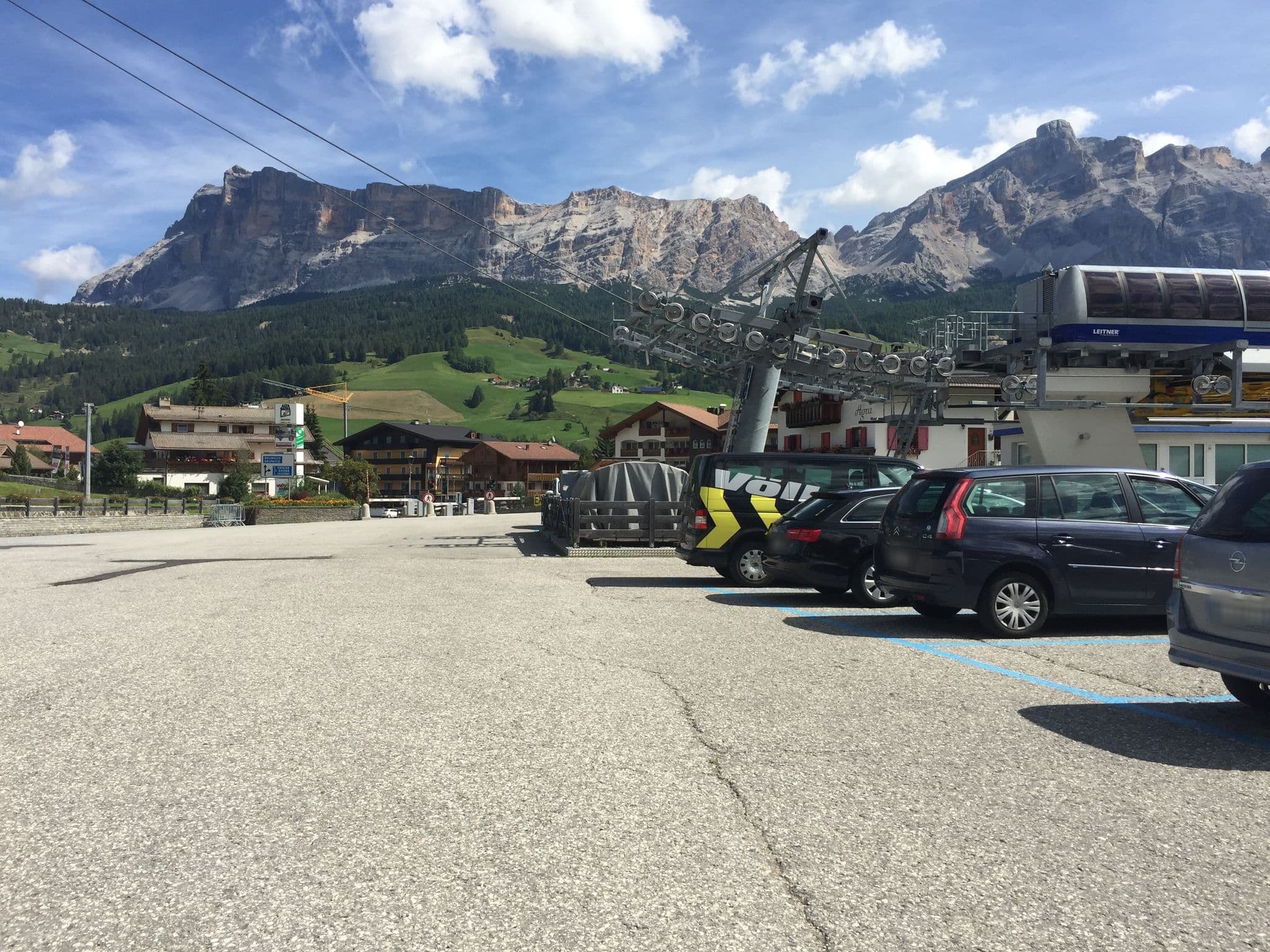Street view near Pensione Villa Alba, La Valle - Wengen — © mapillary_service (CC BY-SA · Mapillary)