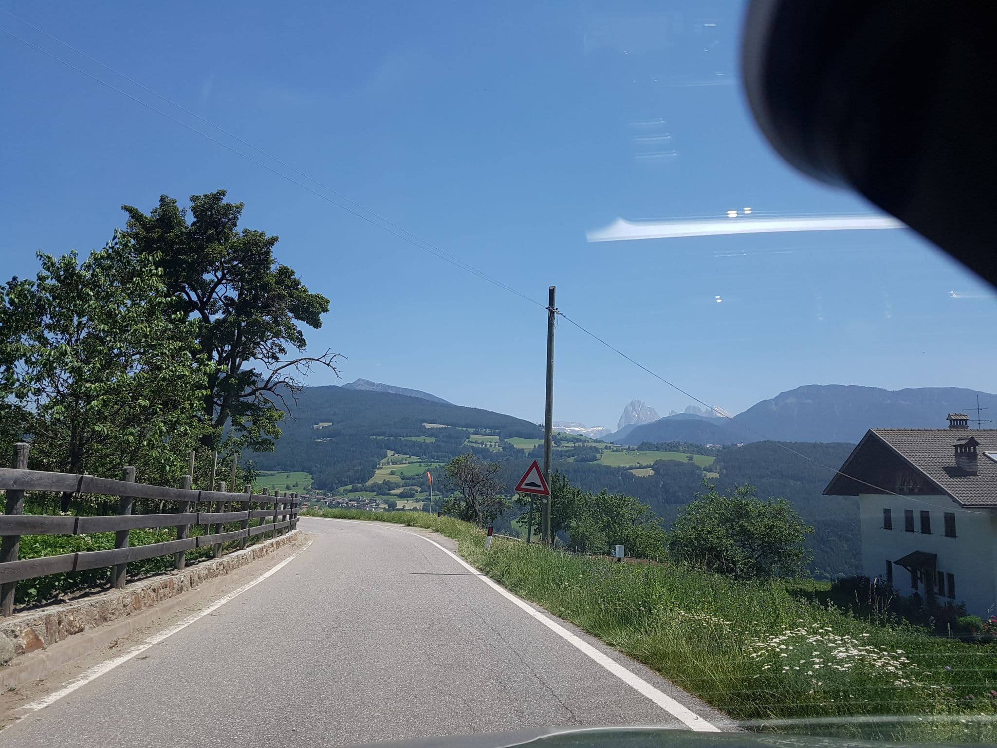 Street view near Schweiggerhof, Villandro - Villanders — © dsmm (CC BY-SA · Mapillary)