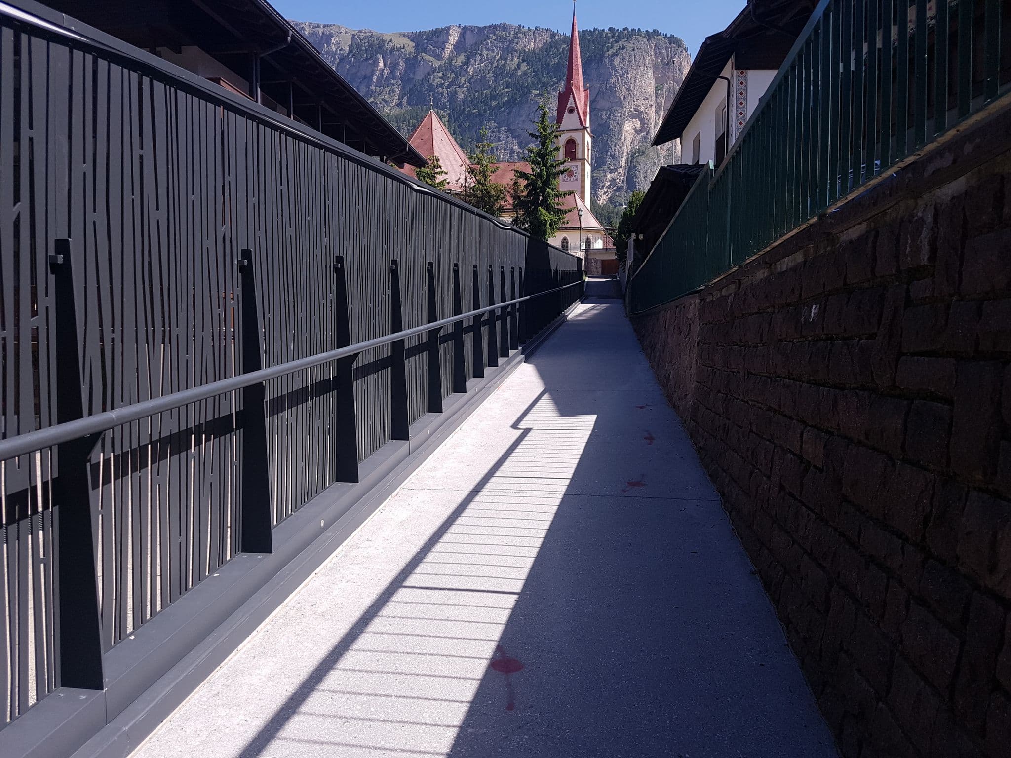 Street view near Runggaldier Edmund, Selva — © dsmm (CC BY-SA · Mapillary)