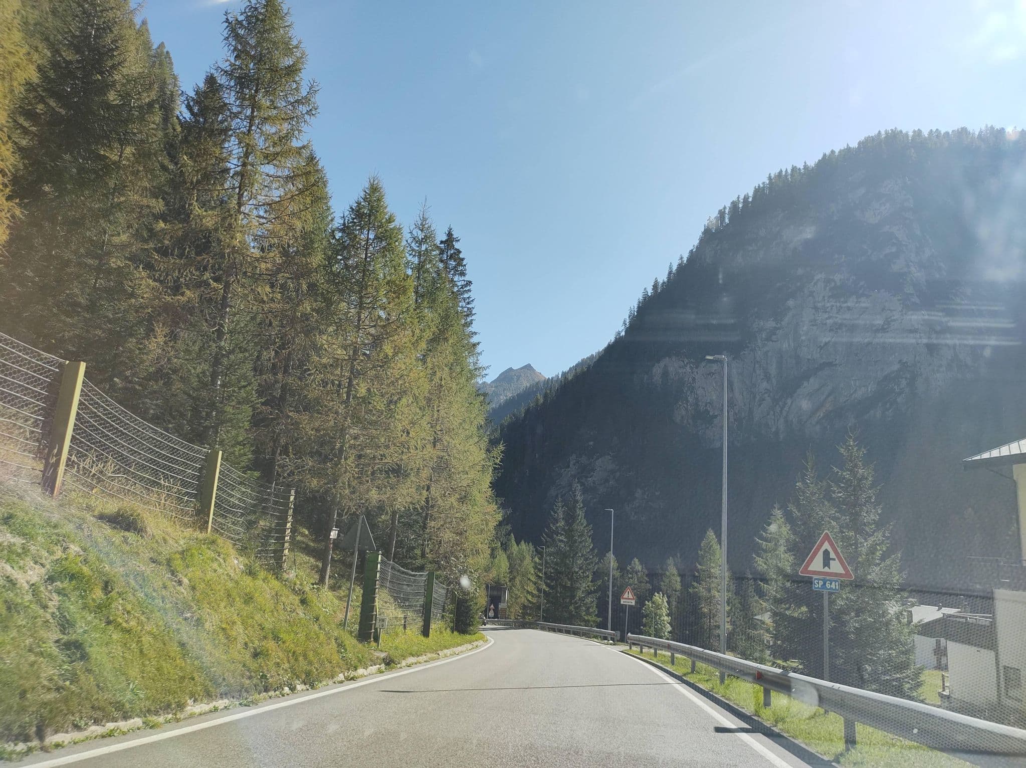 Street view near Hotel Tyrolia Valverde, Livinallongo del Col di Lana — © thetornado76 (CC BY-SA · Mapillary)