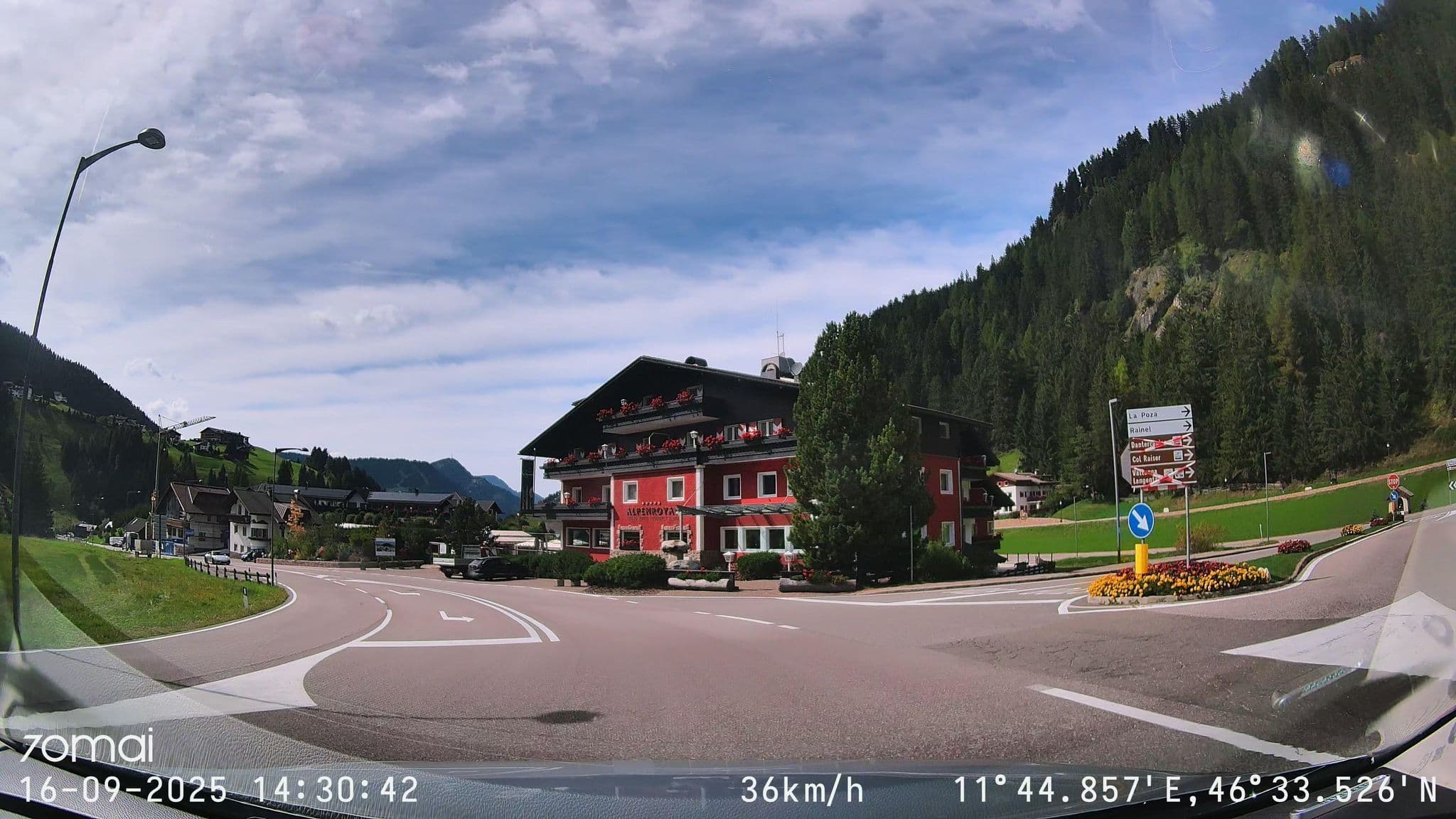 Street view near Haus Profanter, Selva — © doriel (CC BY-SA · Mapillary)