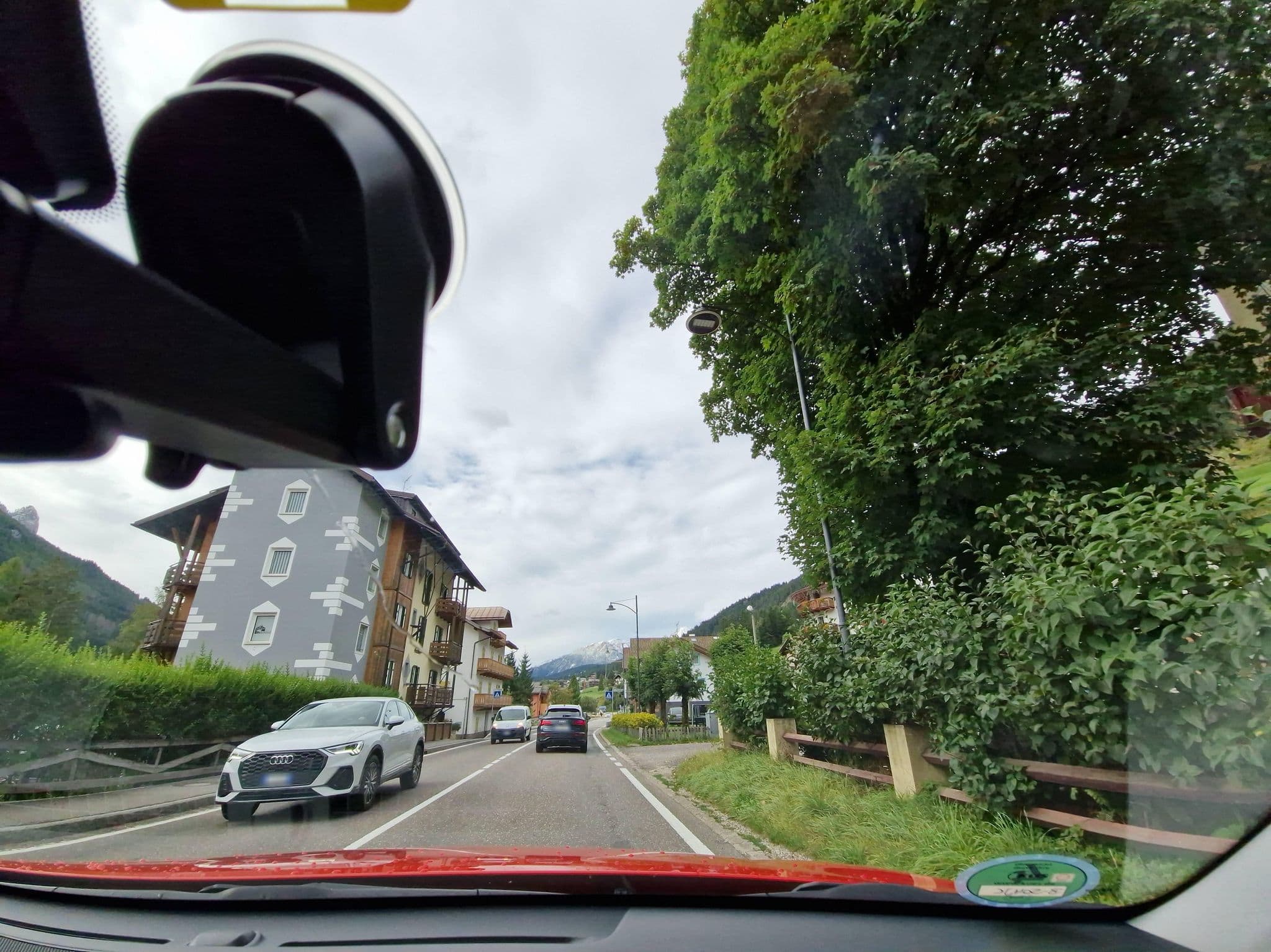 Street view near Hotel Garnì Soreie ***, Pozza di Fassa — © mcliquid (CC BY-SA · Mapillary)