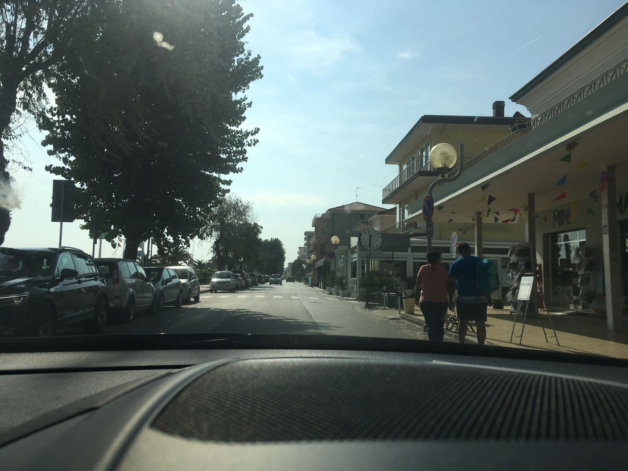 Street view near Residence Frontemare, Bellaria-Igea Marina — © snepuh (CC BY-SA · Mapillary)
