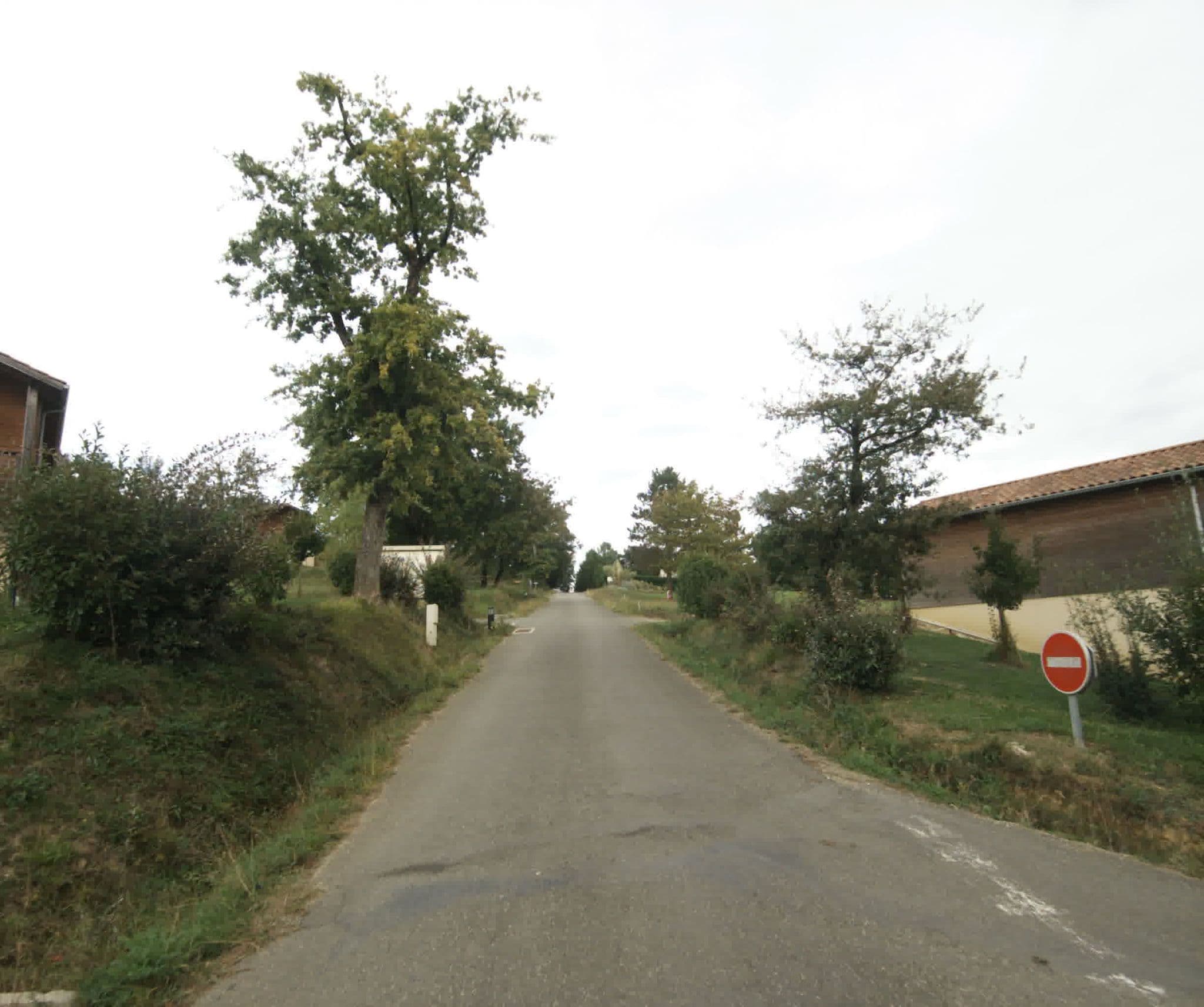 Street view near Résidence Goélia Les Maisons du Golf d'Armagnac, Eauze — © sogefi (CC BY-SA · Mapillary)