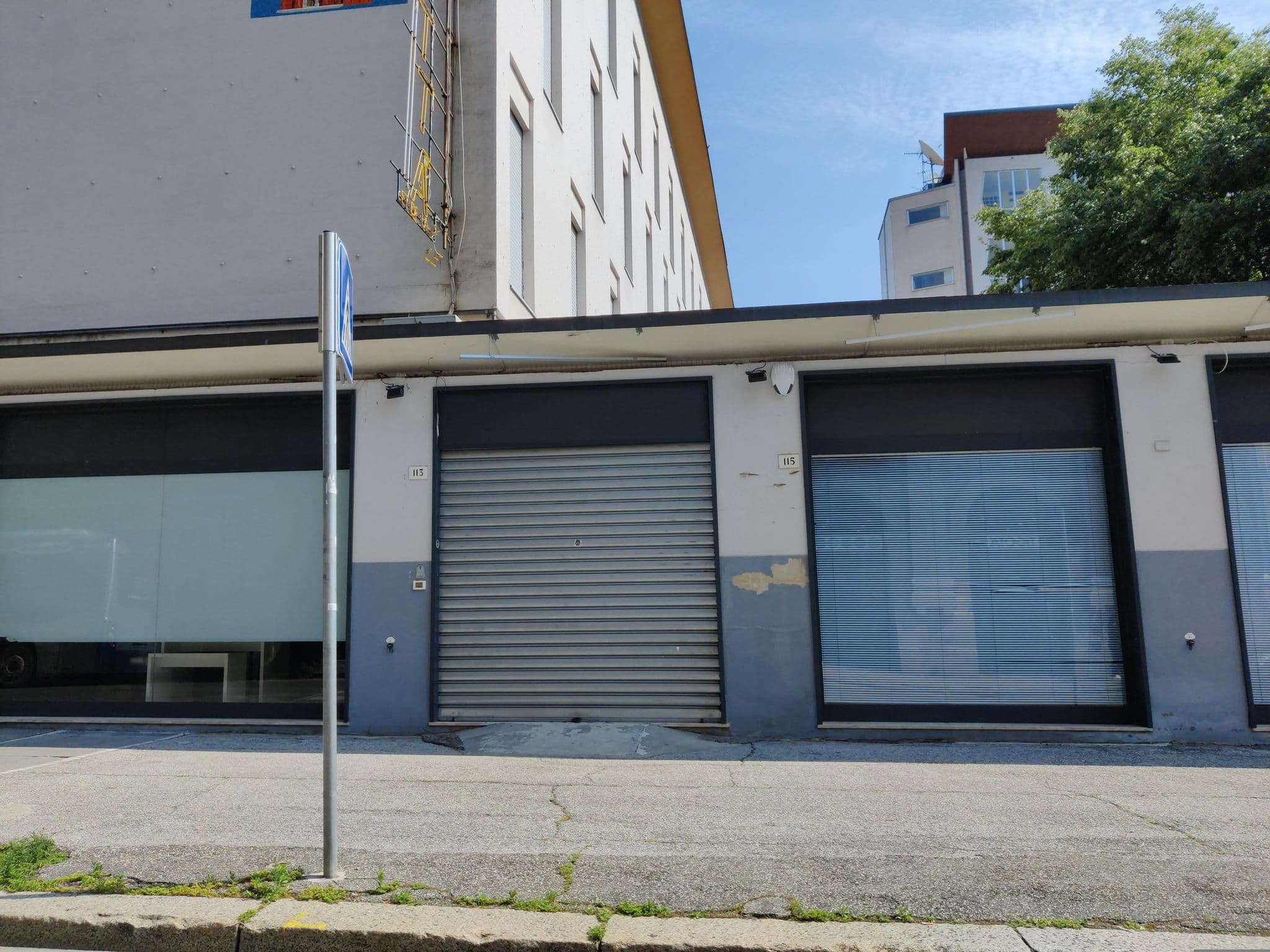 Street view near Hotel Della Citta Et De La Ville Forli, Forlì — © evvemoscia (CC BY-SA · Mapillary)