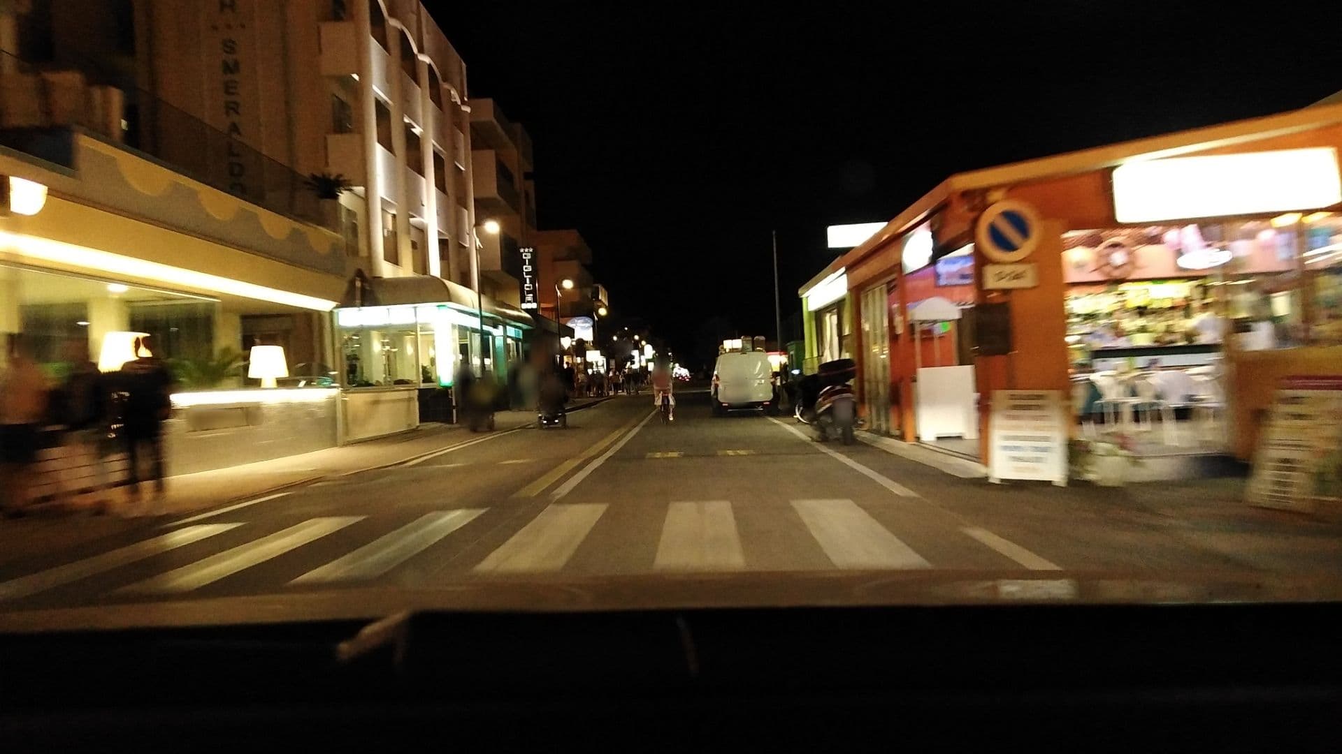 Street view near al secando piona ( hotel Strand), Bellaria-Igea Marina — © mike409 (CC BY-SA · Mapillary)