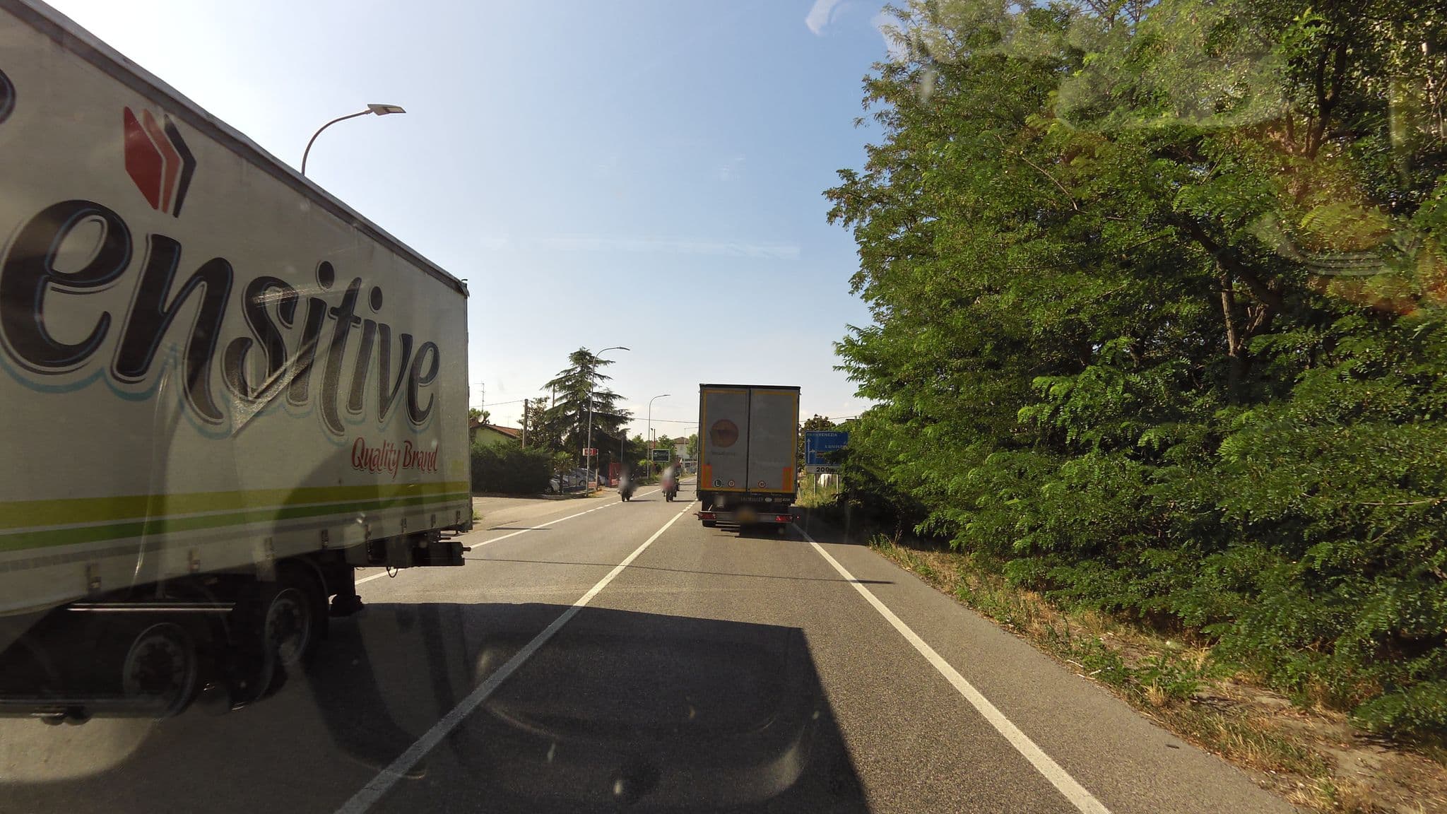 Street view near Hotel Mayorca, Lido di Pomposa-Lido degli Scacchi — © czmrtn (CC BY-SA · Mapillary)