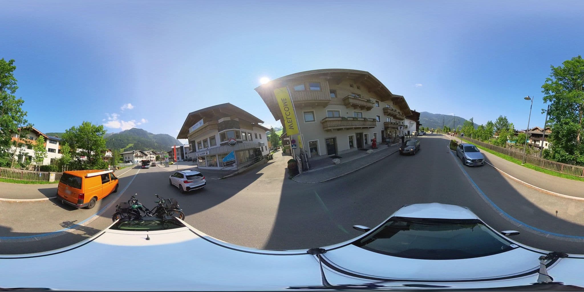 Street view near Alpenrose, Kaprun — © osmplus_org (CC BY-SA · Mapillary)