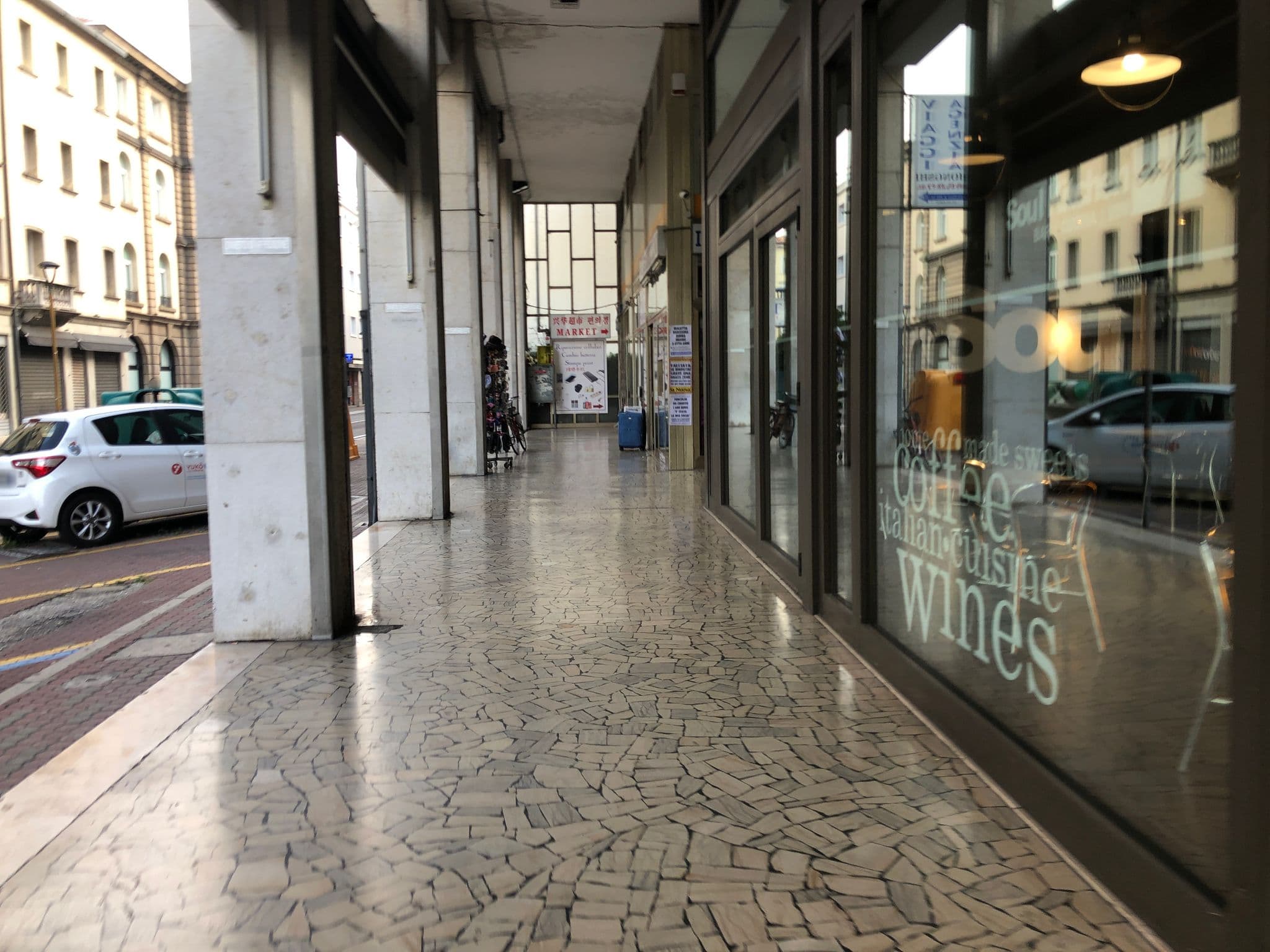 Street view near Suites Train Station Mestre, Mestre — © prometeos (CC BY-SA · Mapillary)