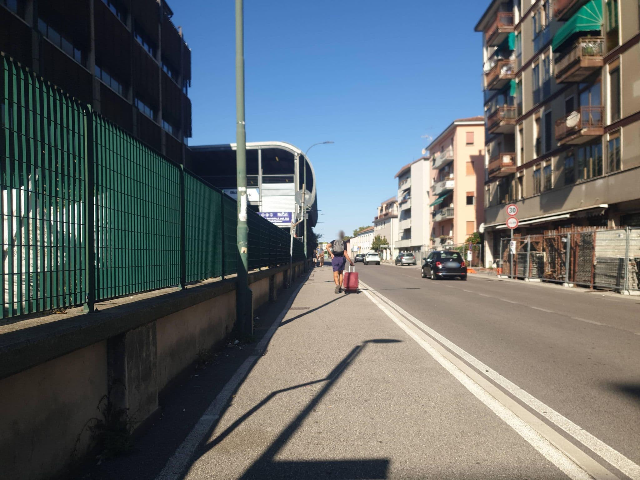 Street view near 아울렛 민박, Mestre — © voschix (CC BY-SA · Mapillary)