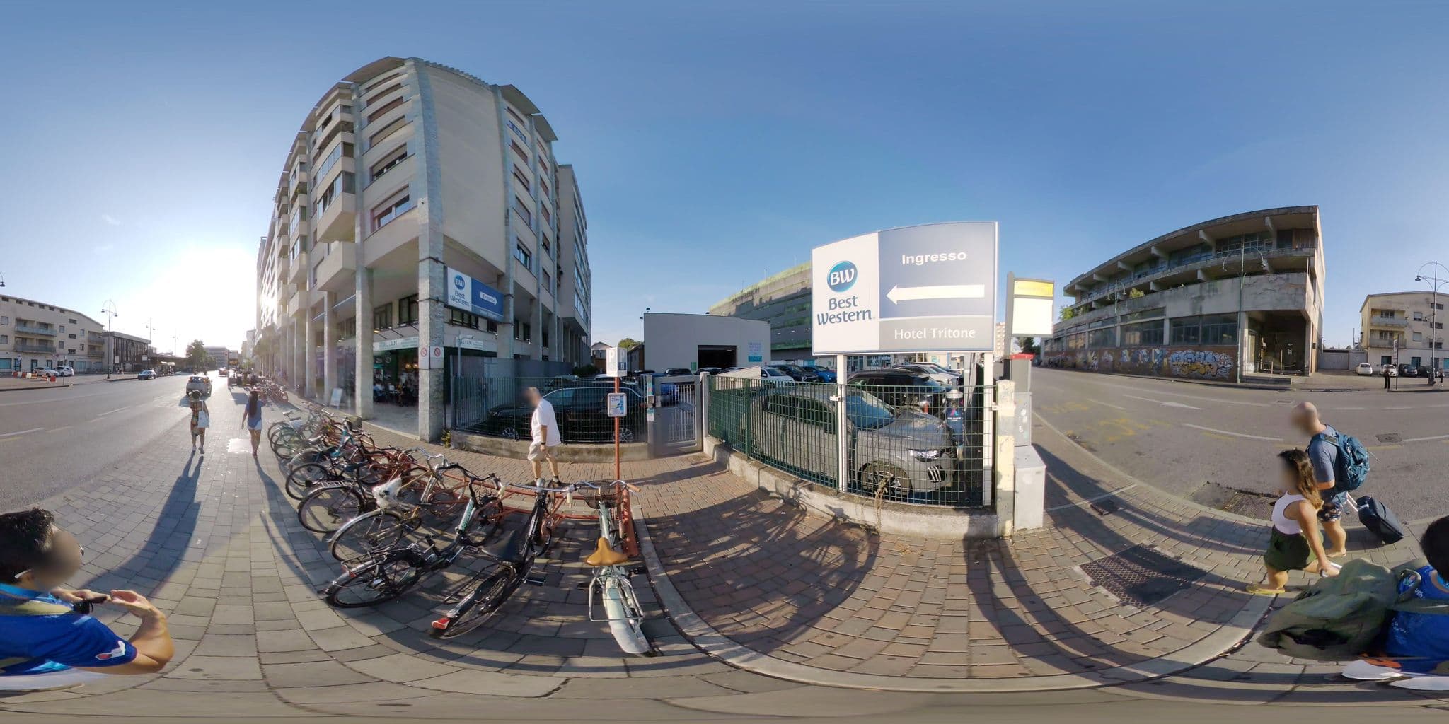 Street view near Hotel Tritone, Mestre — © mapconcierge (CC BY-SA · Mapillary)
