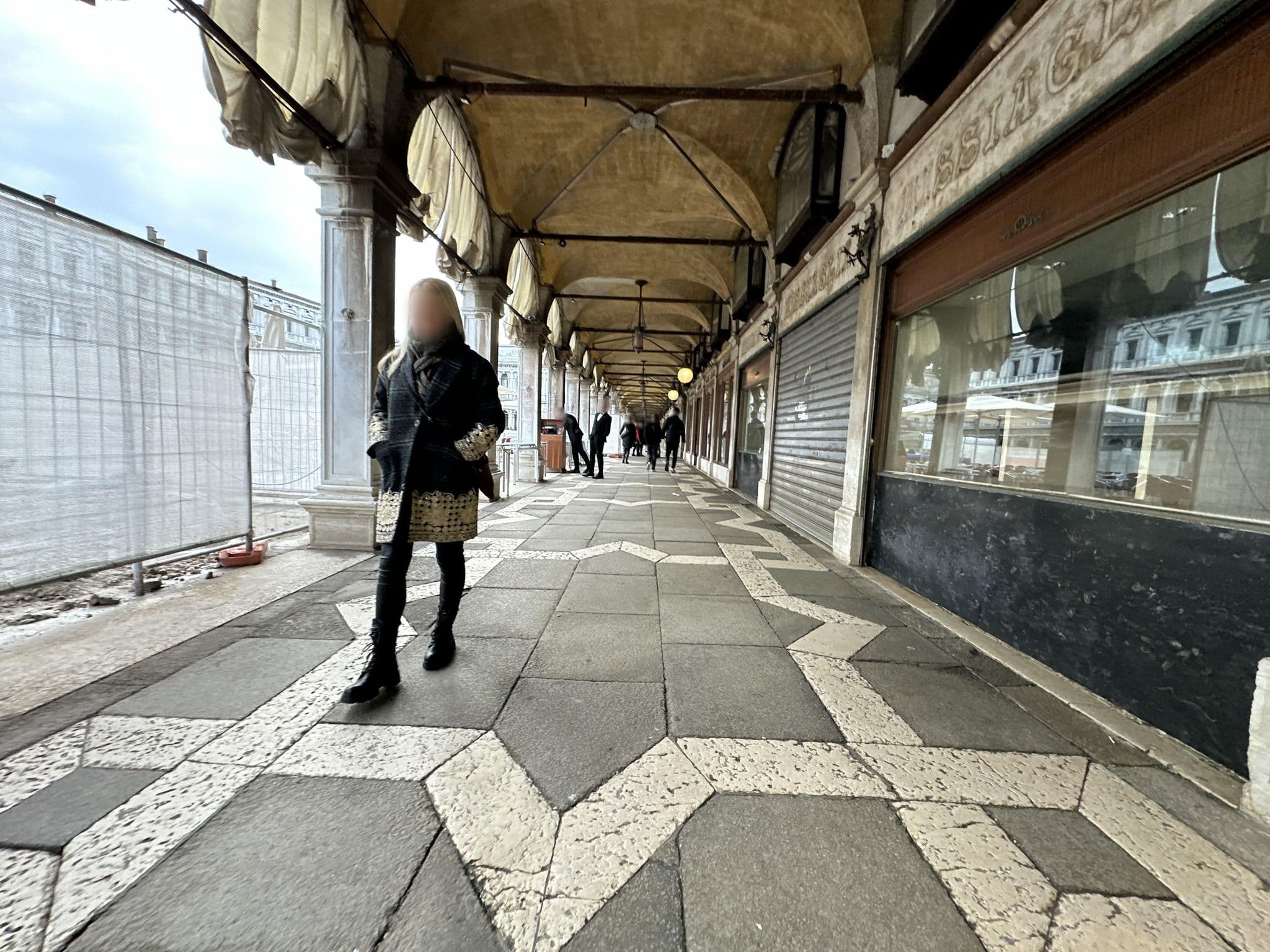 Street view near Hotel Regina, Venice — © quickness805 (CC BY-SA · Mapillary)