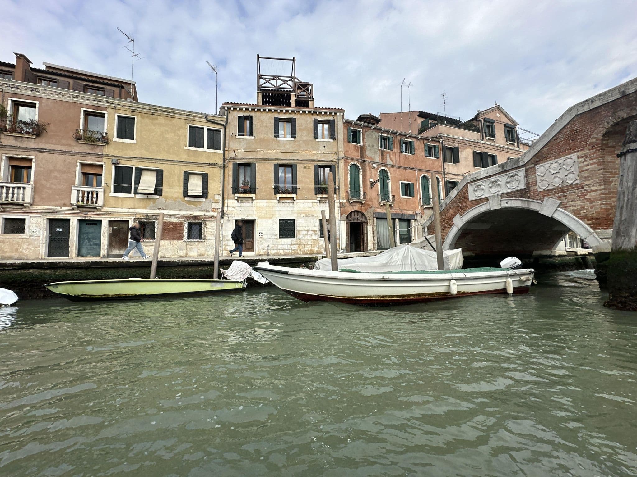 Street view near Cà Lessia, Venice — © quickness805 (CC BY-SA · Mapillary)