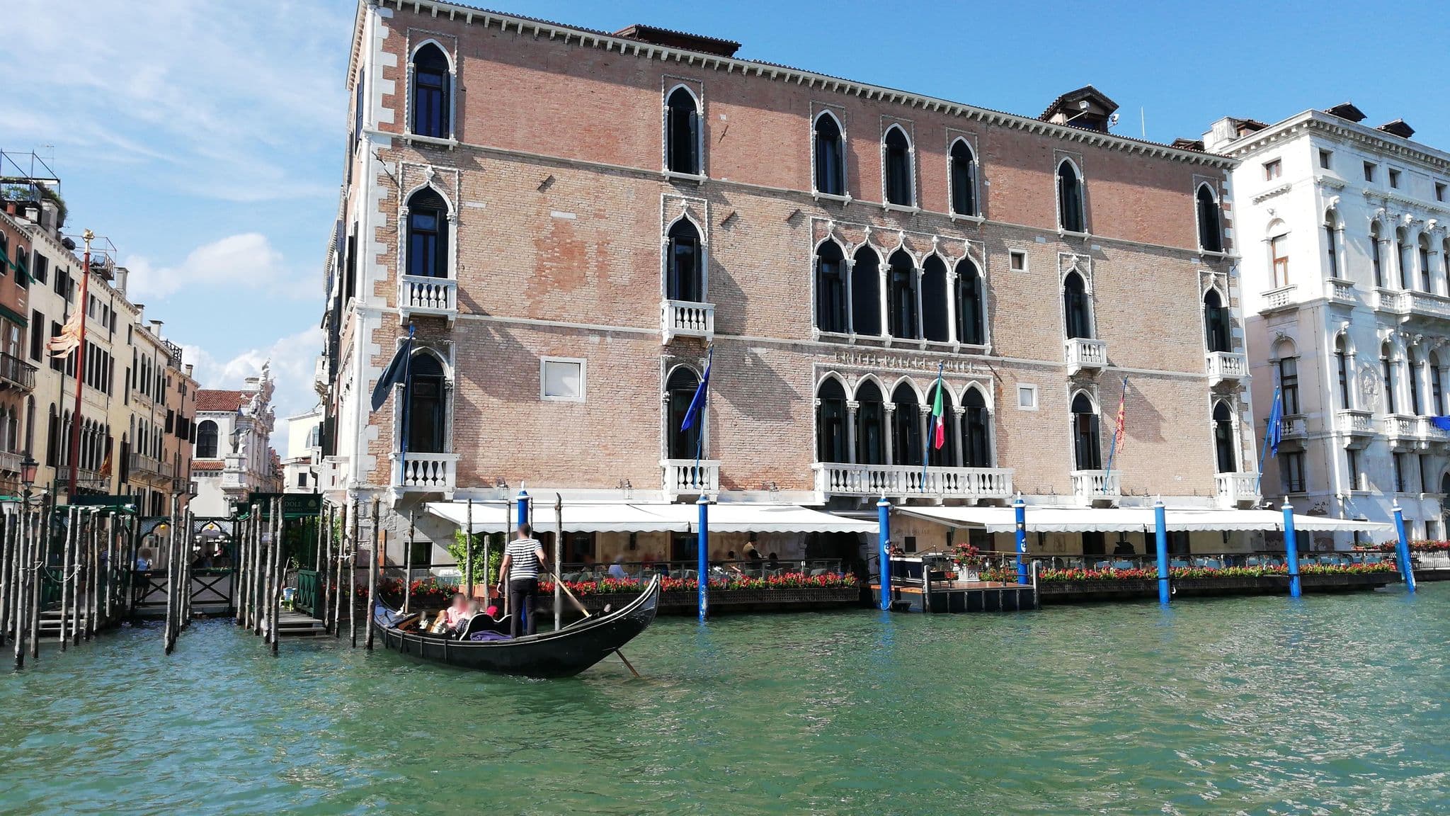 Street view near The Luxury Collection, Venice — © gzin (CC BY-SA · Mapillary)