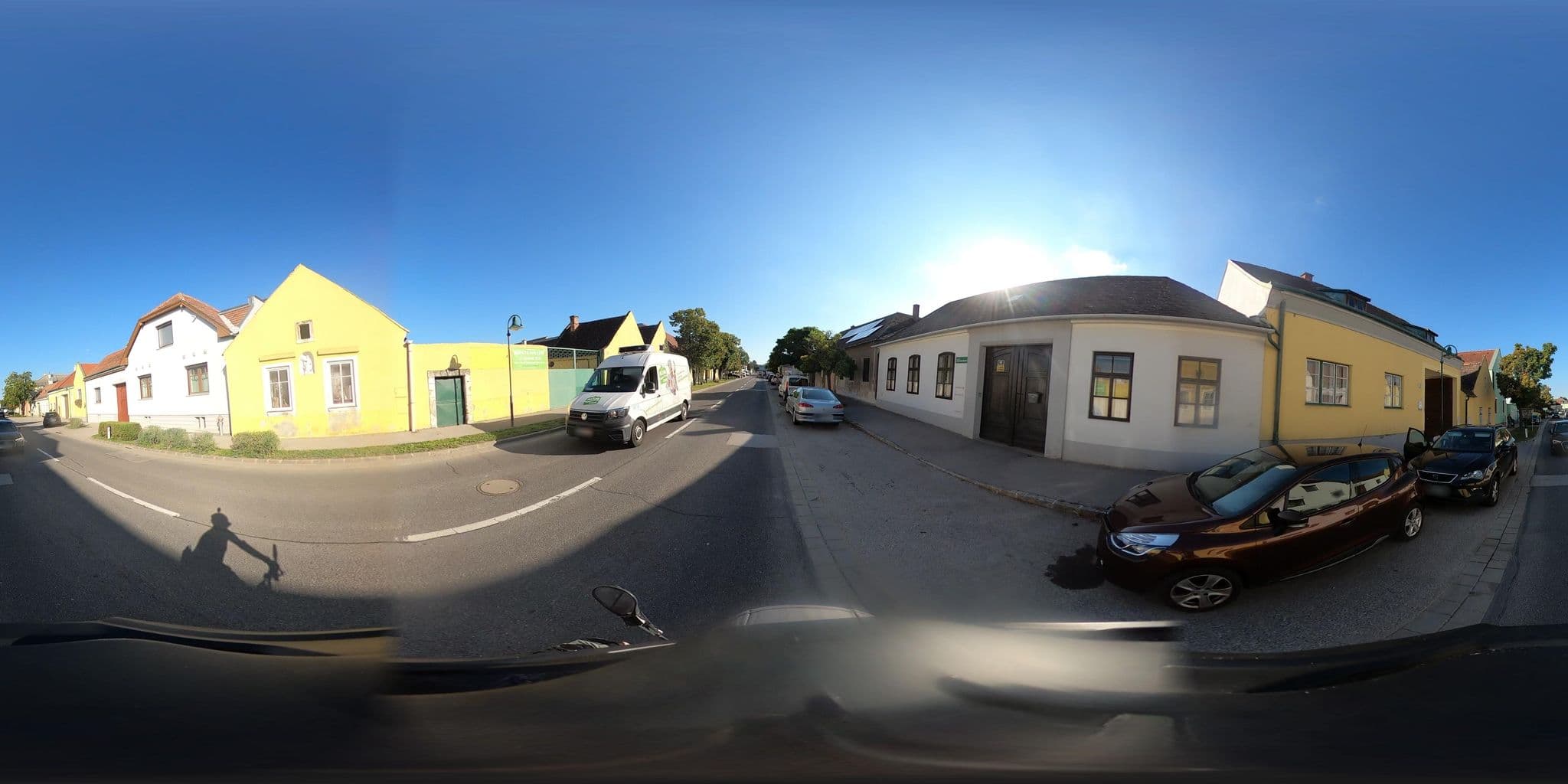 Street view near Andrea's Appartement, Münchendorf — © di0v0n (CC BY-SA · Mapillary)