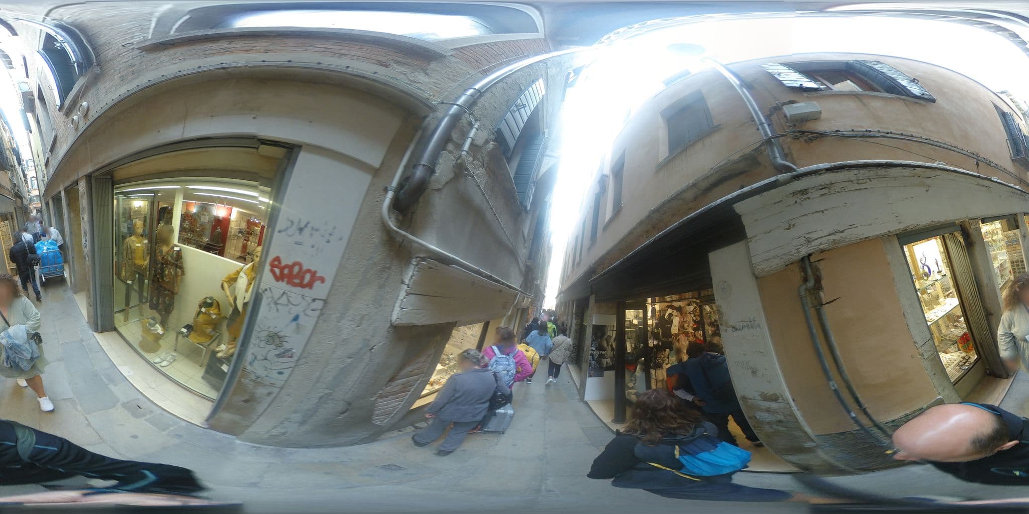 Street view near Ca'rialto, Venice — © javiersanp (CC BY-SA · Mapillary)
