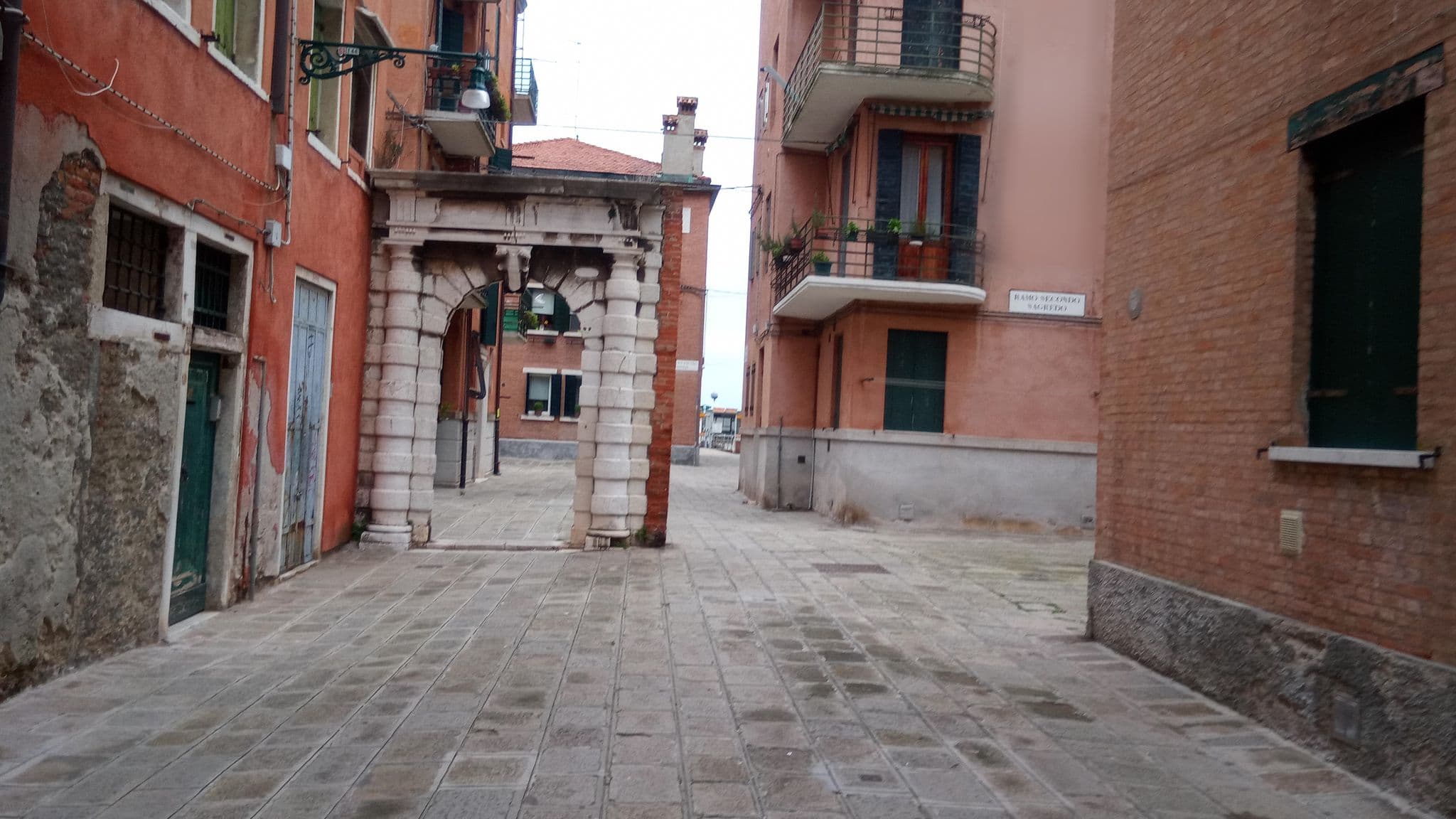Street view near Aurora's B&B, Venice — © alesarrett (CC BY-SA · Mapillary)