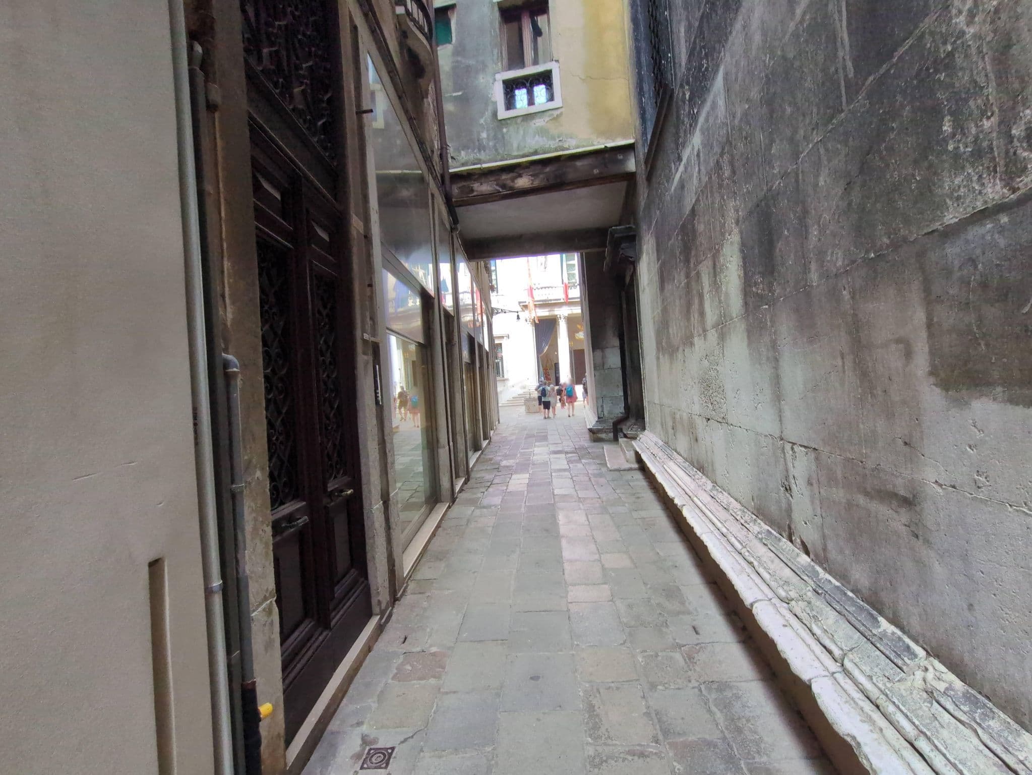 Street view near Albergo Cavalletto & Doge Orseolo, Venice — © jacopofar (CC BY-SA · Mapillary)