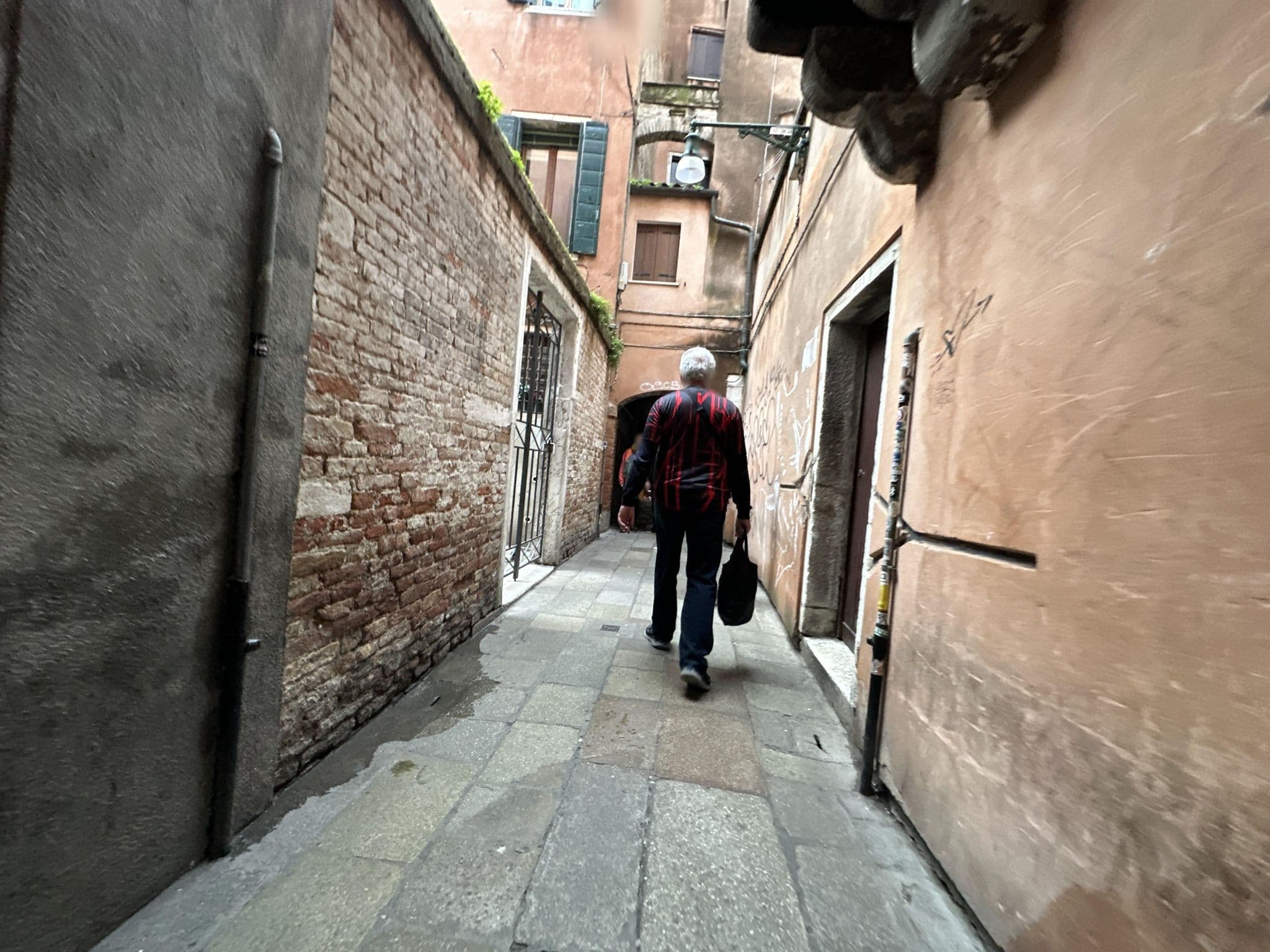 Street view near Cà Novo, Venice — © quickness805 (CC BY-SA · Mapillary)