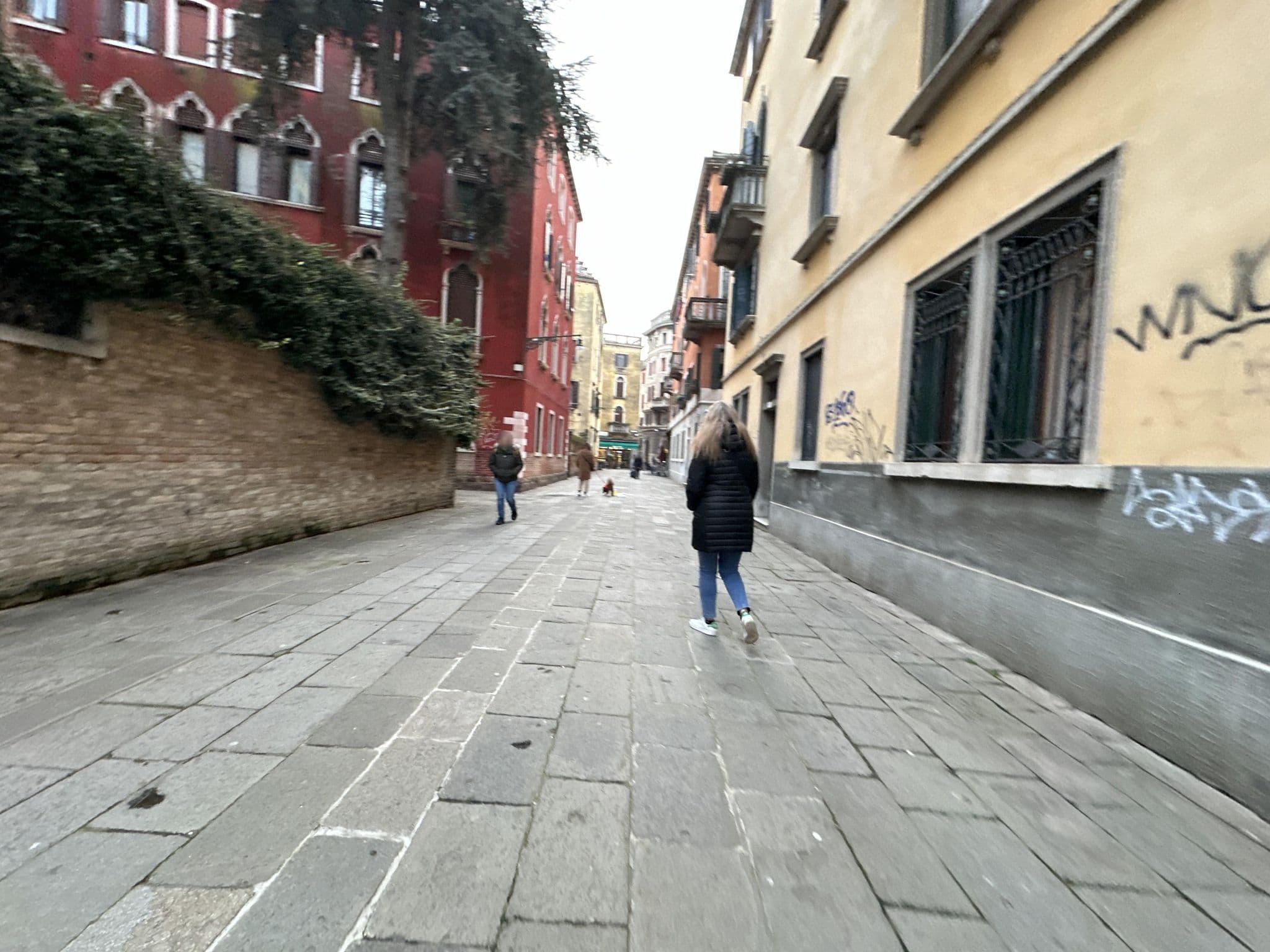 Street view near San Polo Star, Venice — © quickness805 (CC BY-SA · Mapillary)