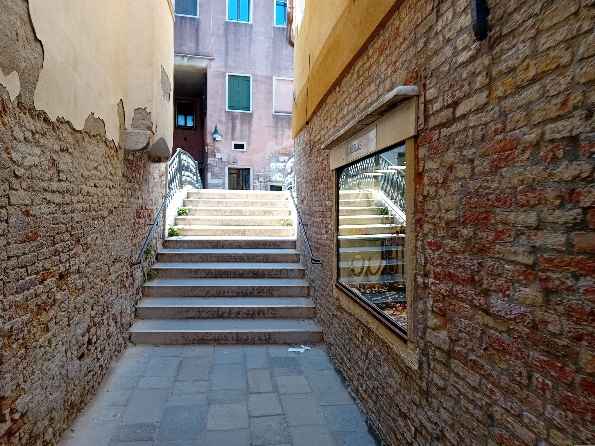 Street view near Calle Della Pietà, Venice — © jlstanus (CC BY-SA · Mapillary)