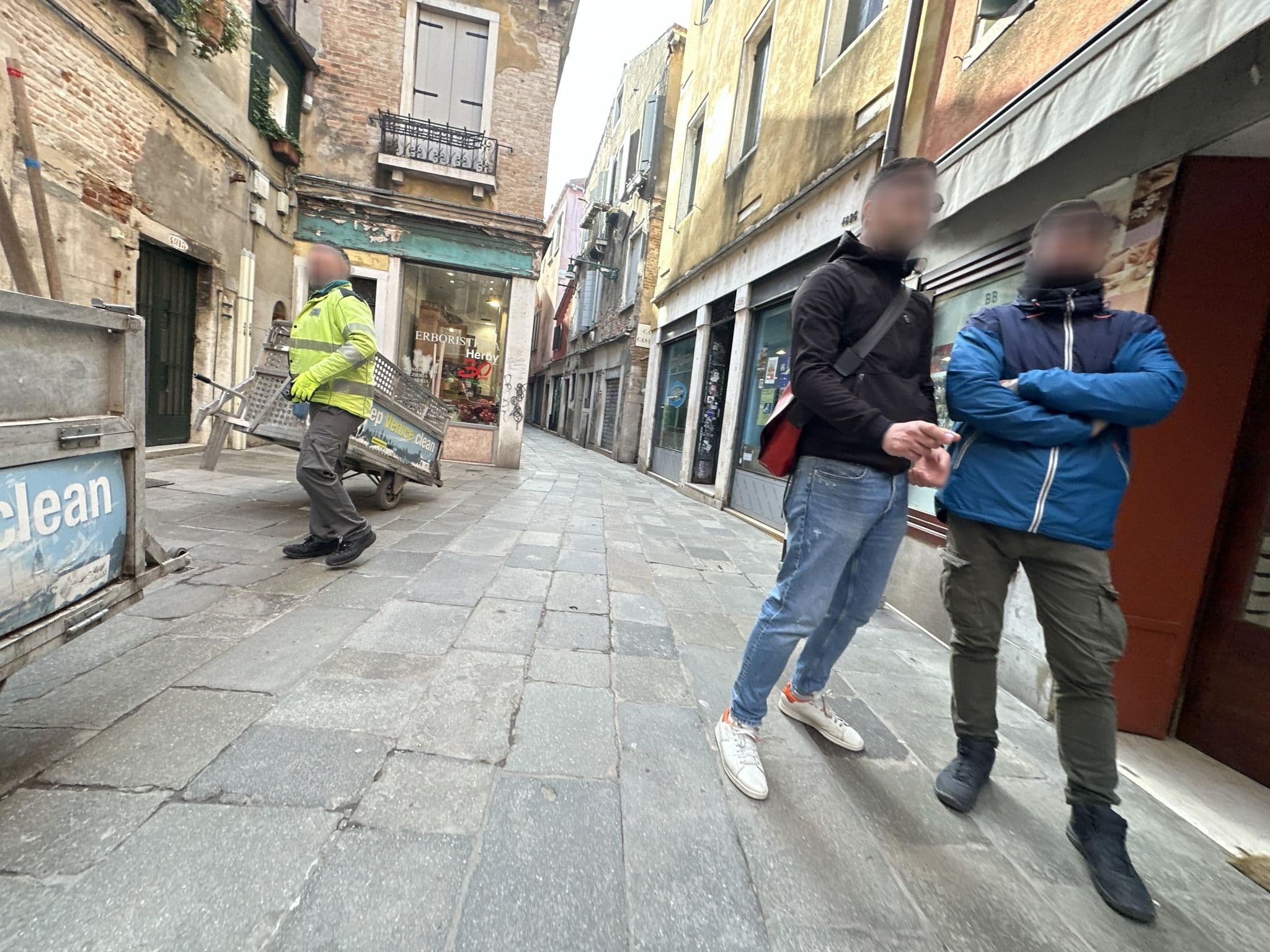 Street view near Mascherone Apartment, Venice — © quickness805 (CC BY-SA · Mapillary)