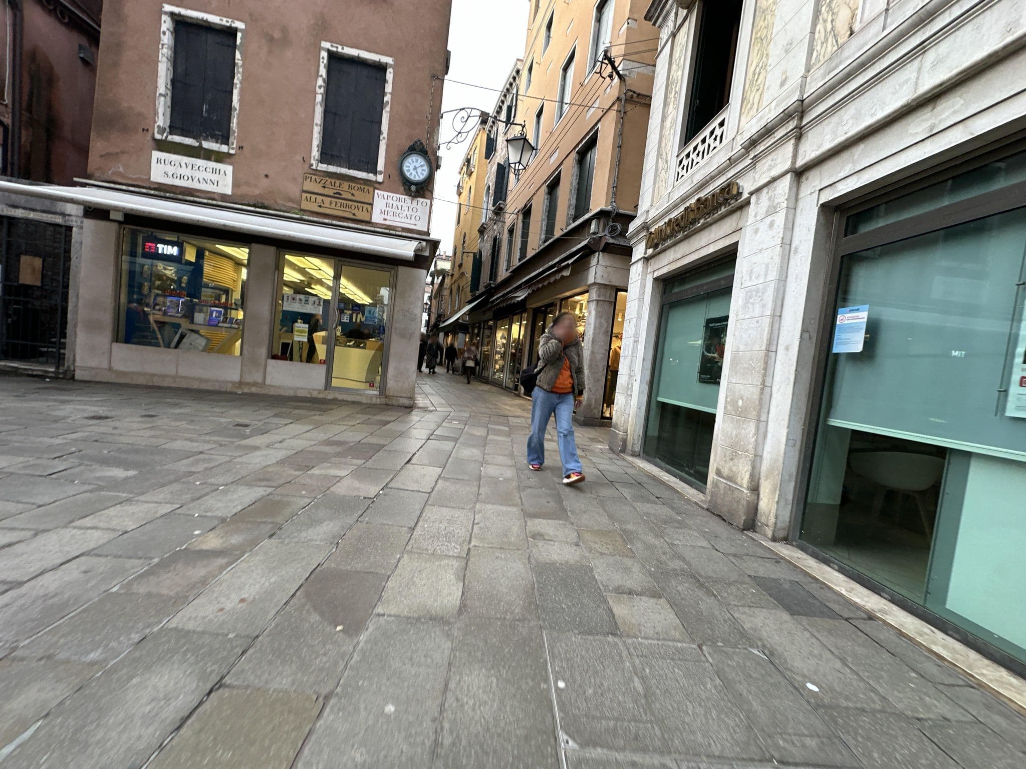 Street view near Cà della Scimmia, Venice — © quickness805 (CC BY-SA · Mapillary)