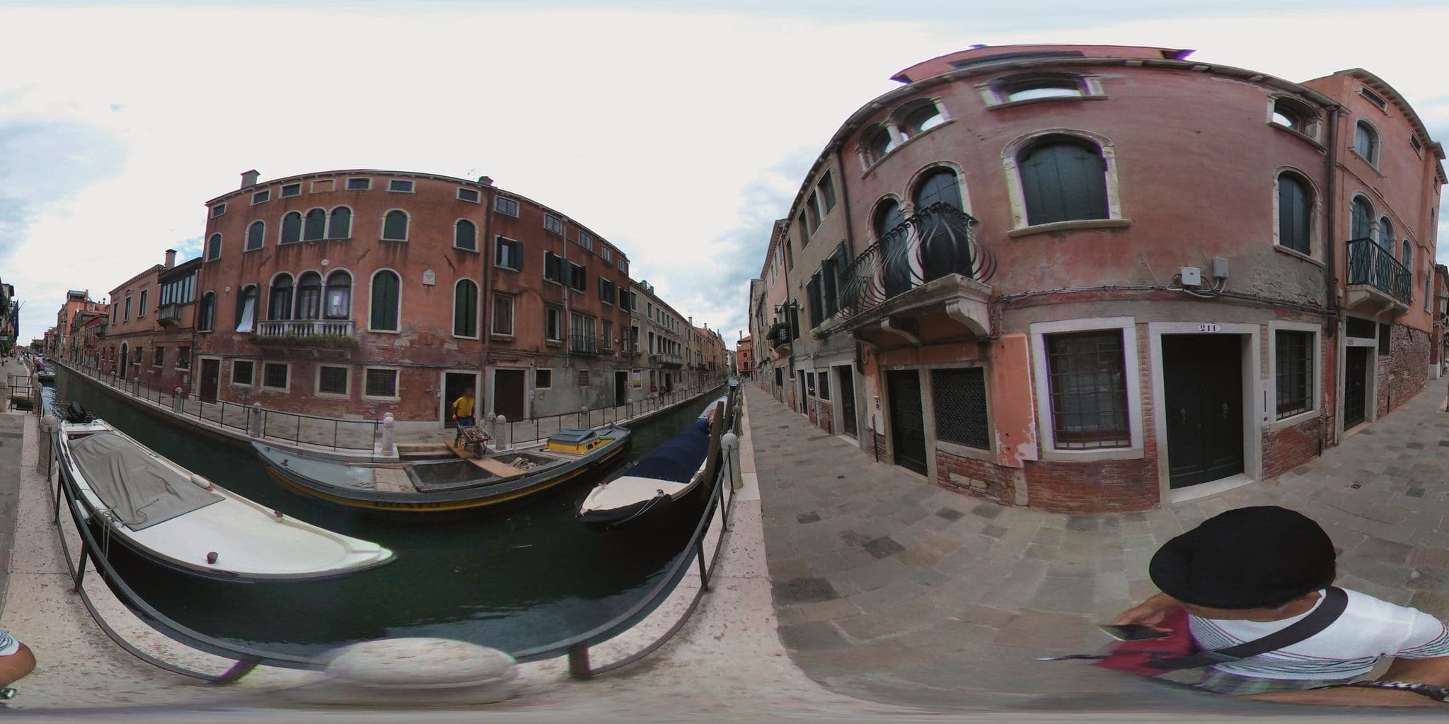 Street view near Salute Palace, Giudecca — © miurahr (CC BY-SA · Mapillary)