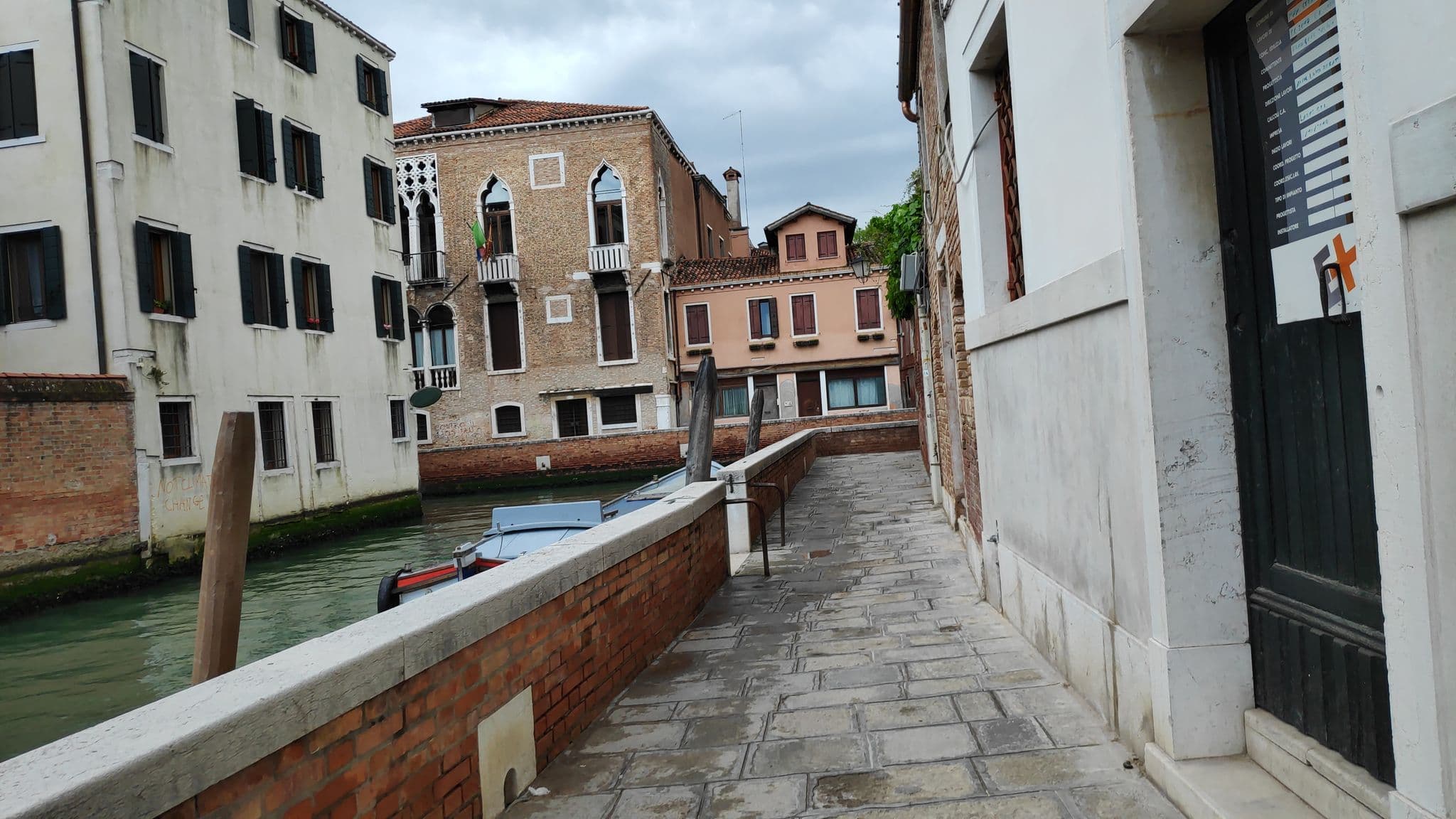 Street view near Ca Bea, Venice — © marcuscalabresus (CC BY-SA · Mapillary)