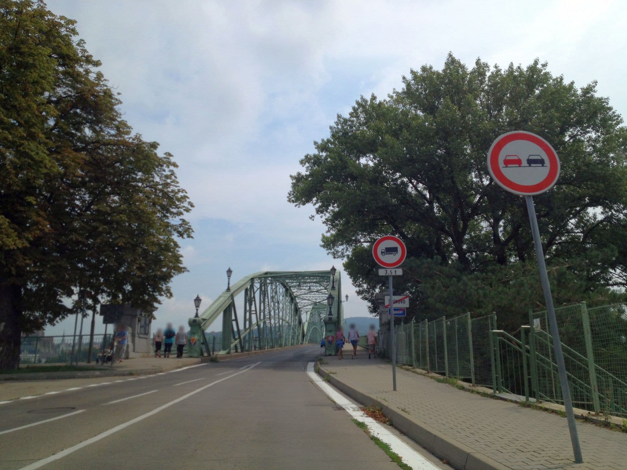 Street view near Turistická ubytovňa Dunaj, Štúrovo — © istefanos (CC BY-SA · Mapillary)