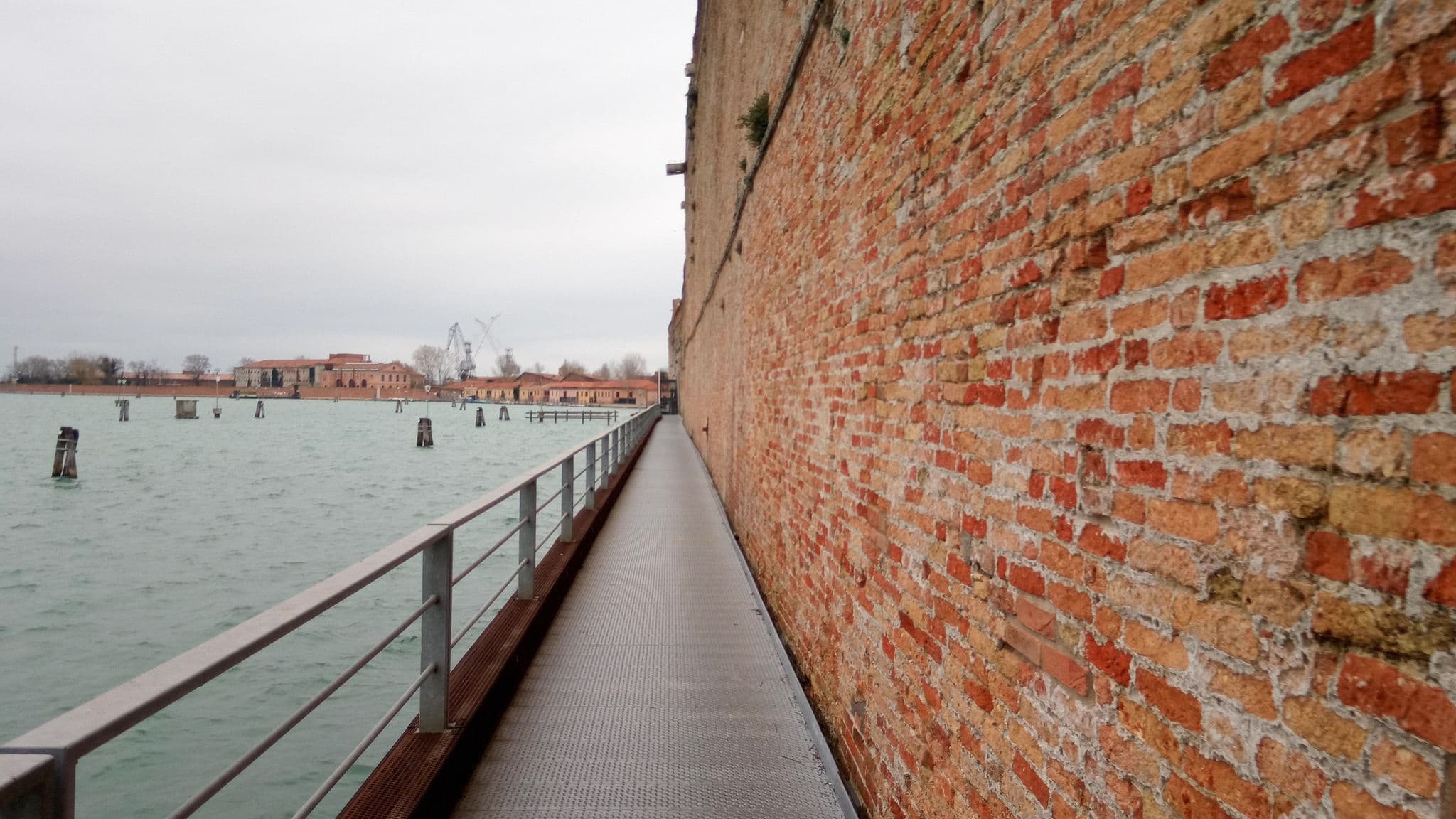 Street view near Puppin Paolo & C. SNC Hotel, Venice — © alesarrett (CC BY-SA · Mapillary)